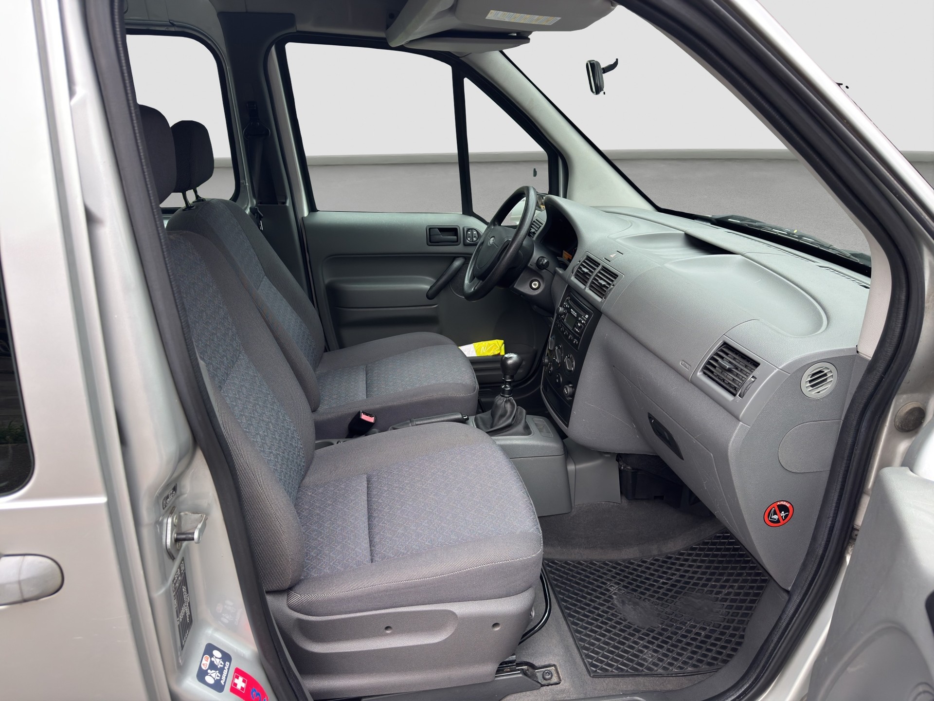 FORD Tourneo Connect 1.8-image-8