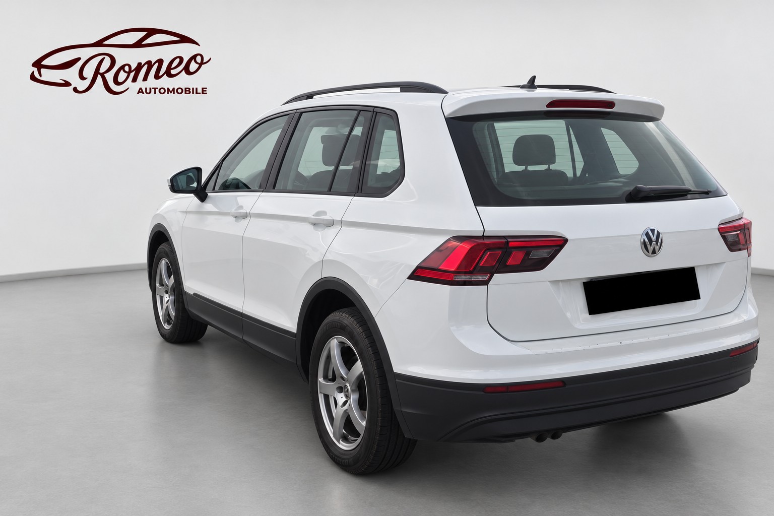 VW Tiguan 2.0 TDI SCR Comfortline 4Motion DSG ** Frisch ab MFK und Service ** CH Auto ** 1. Hand **-image-1
