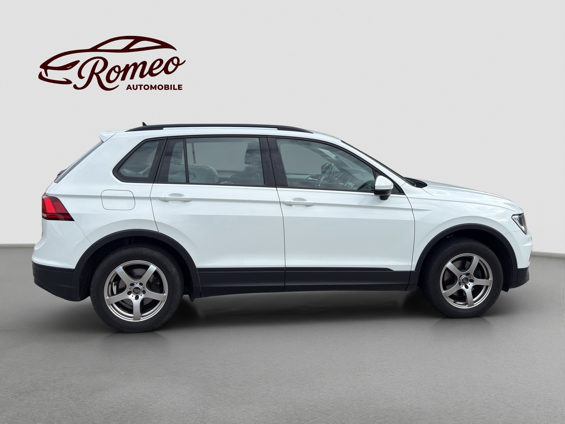 VW Tiguan 2.0 TDI SCR Comfortline 4Motion DSG ** Frisch ab MFK und Service ** CH Auto ** 1. Hand **-image-7