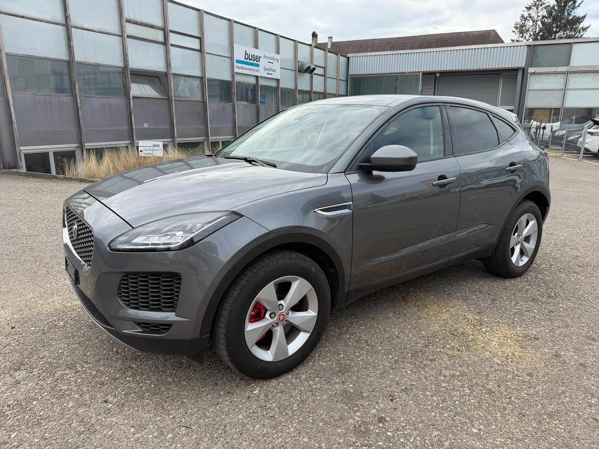 JAGUAR E-Pace P200 R-Dynamic AWD Automatik-image-0