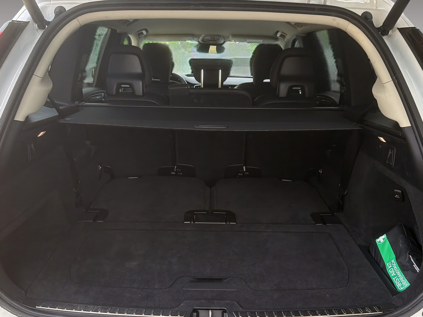 VOLVO XC90 2.0 B5 MH Plus Bright AWD-image-18