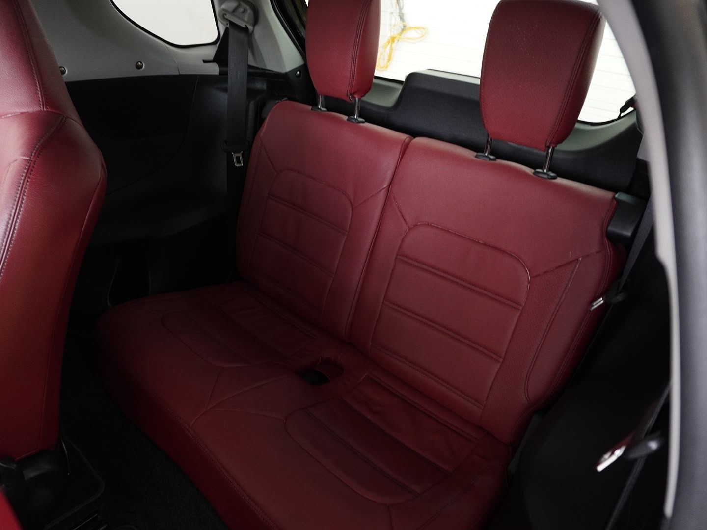 TOYOTA iQ 1.33 Dual VVT-i Luna-image-4