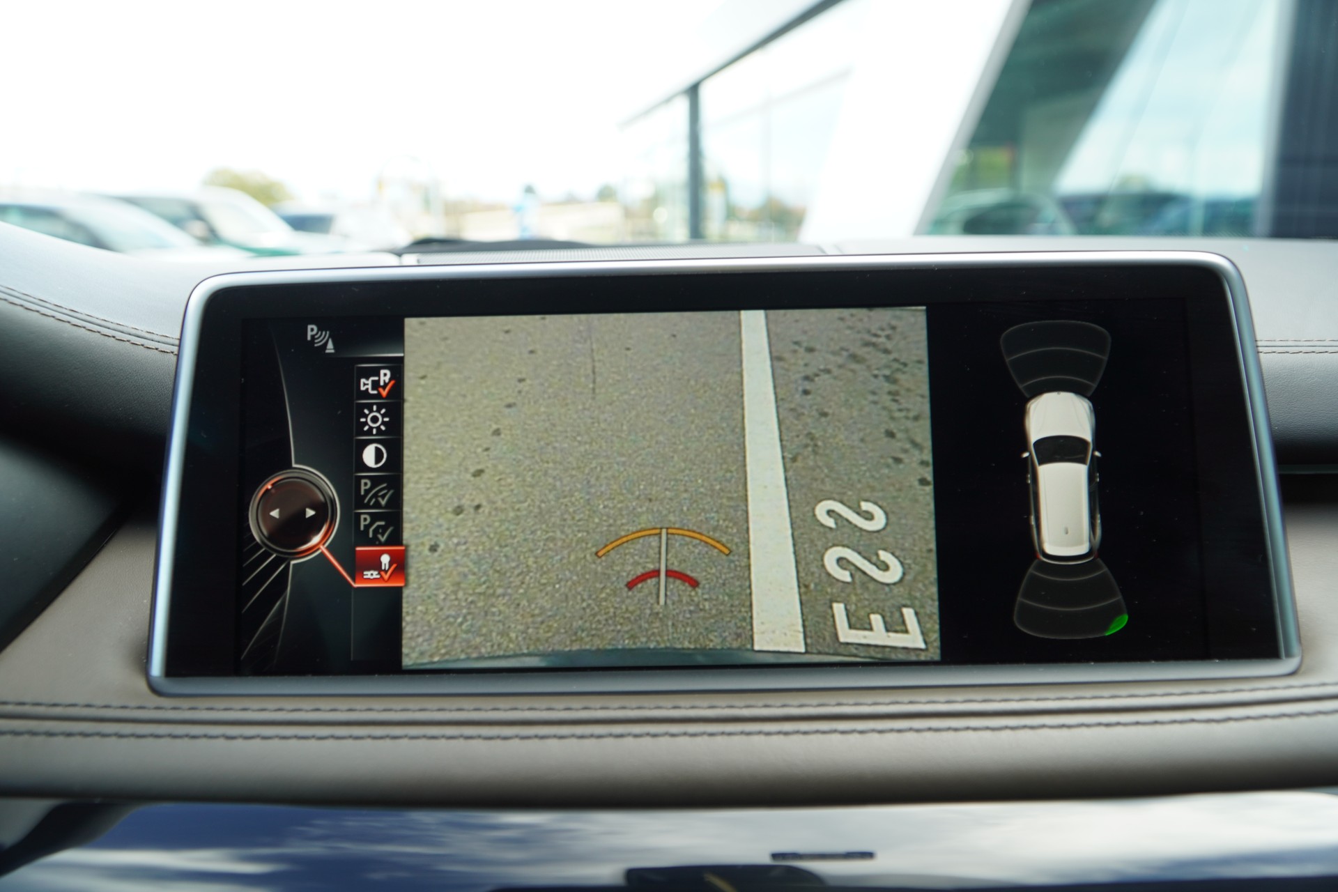 BMW X5 xDrive 35i Steptronic-image-15