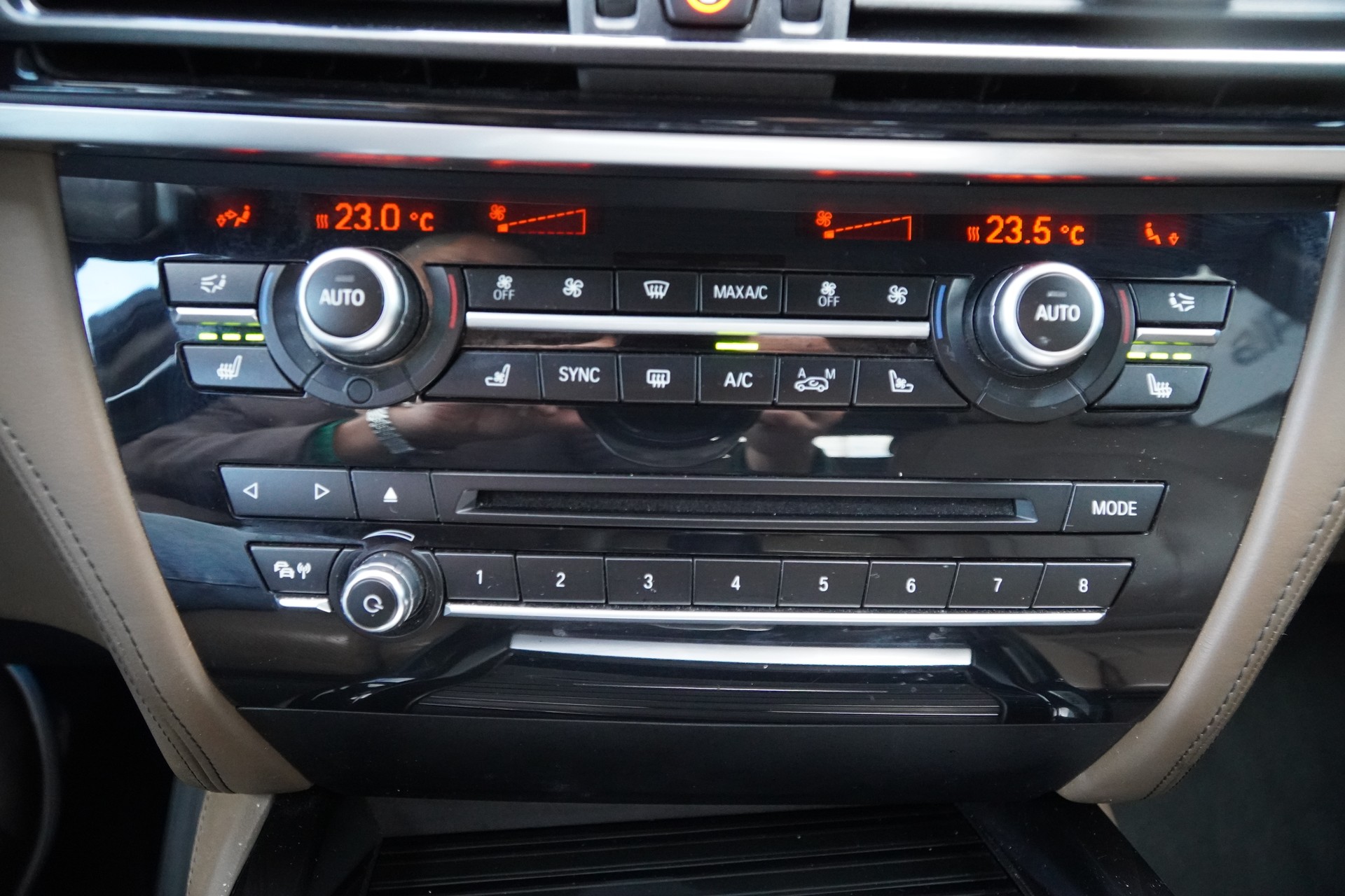 BMW X5 xDrive 35i Steptronic-image-19