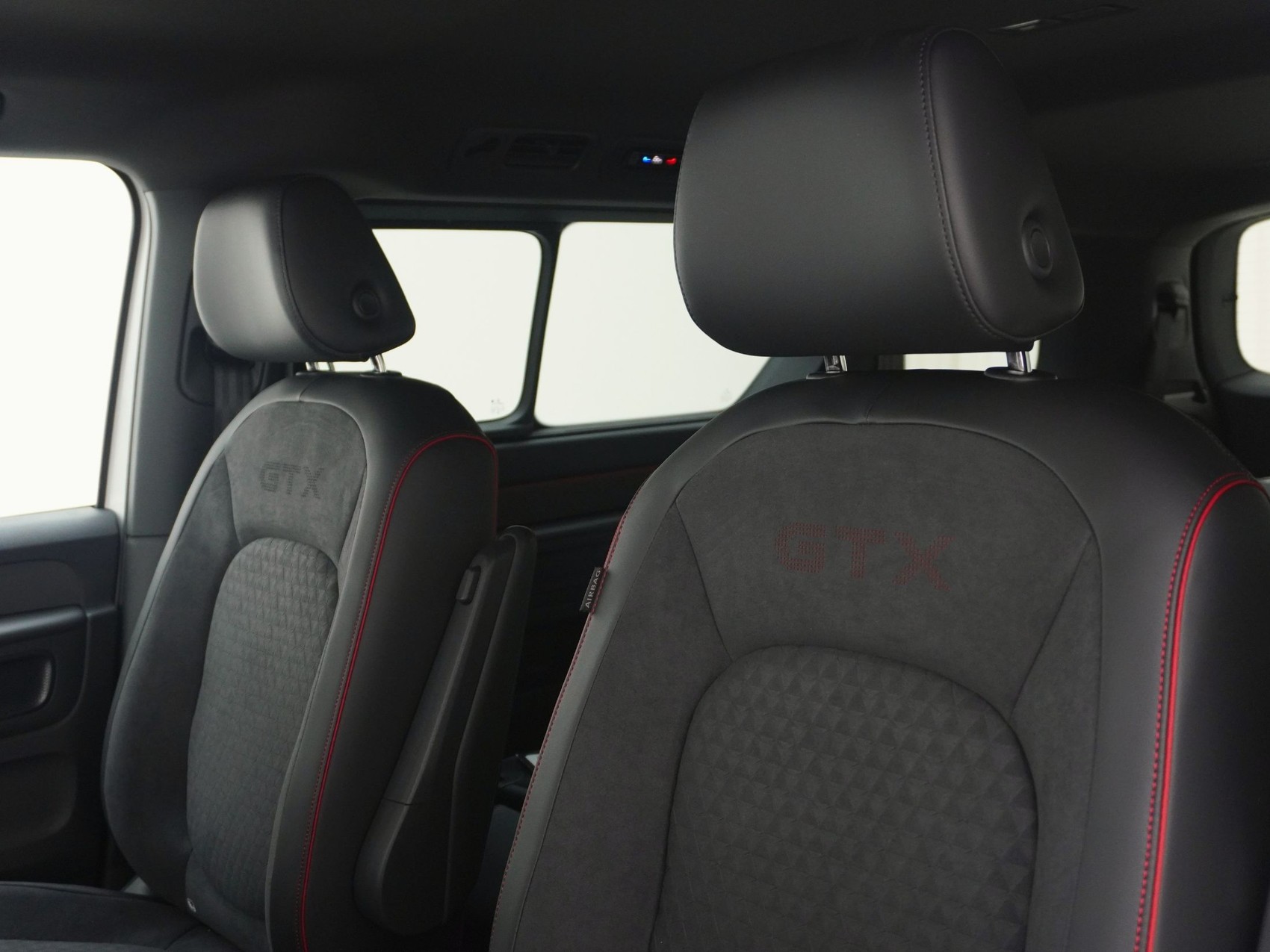 VW ID.Buzz 84kWh GTX 4MOTION langer Radstand-image-13