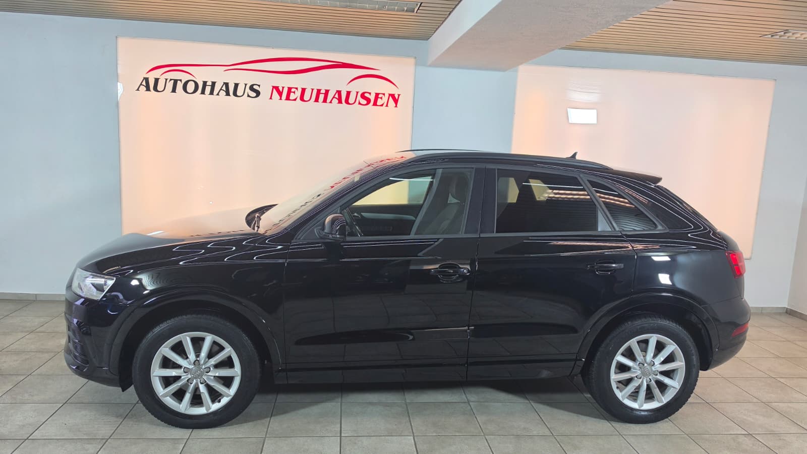 AUDI Q3 2.0 TFSI quattro S-tronic, CH-FAHRZEUG, SEHR GEPFLEGT, FRISCH AB MFK UND SERVICE-image-5