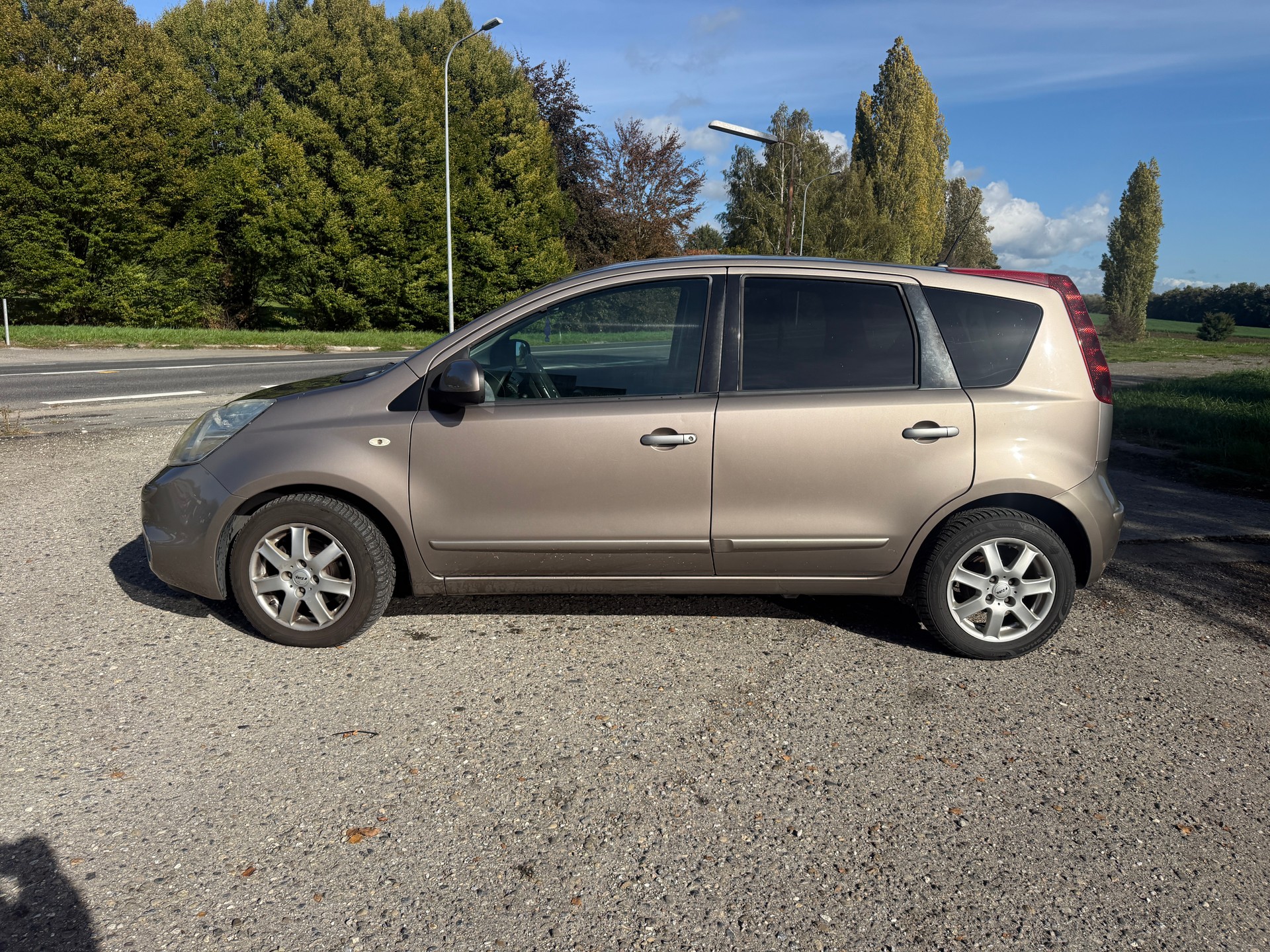 NISSAN Note 1.6 acenta Automatic-image-2