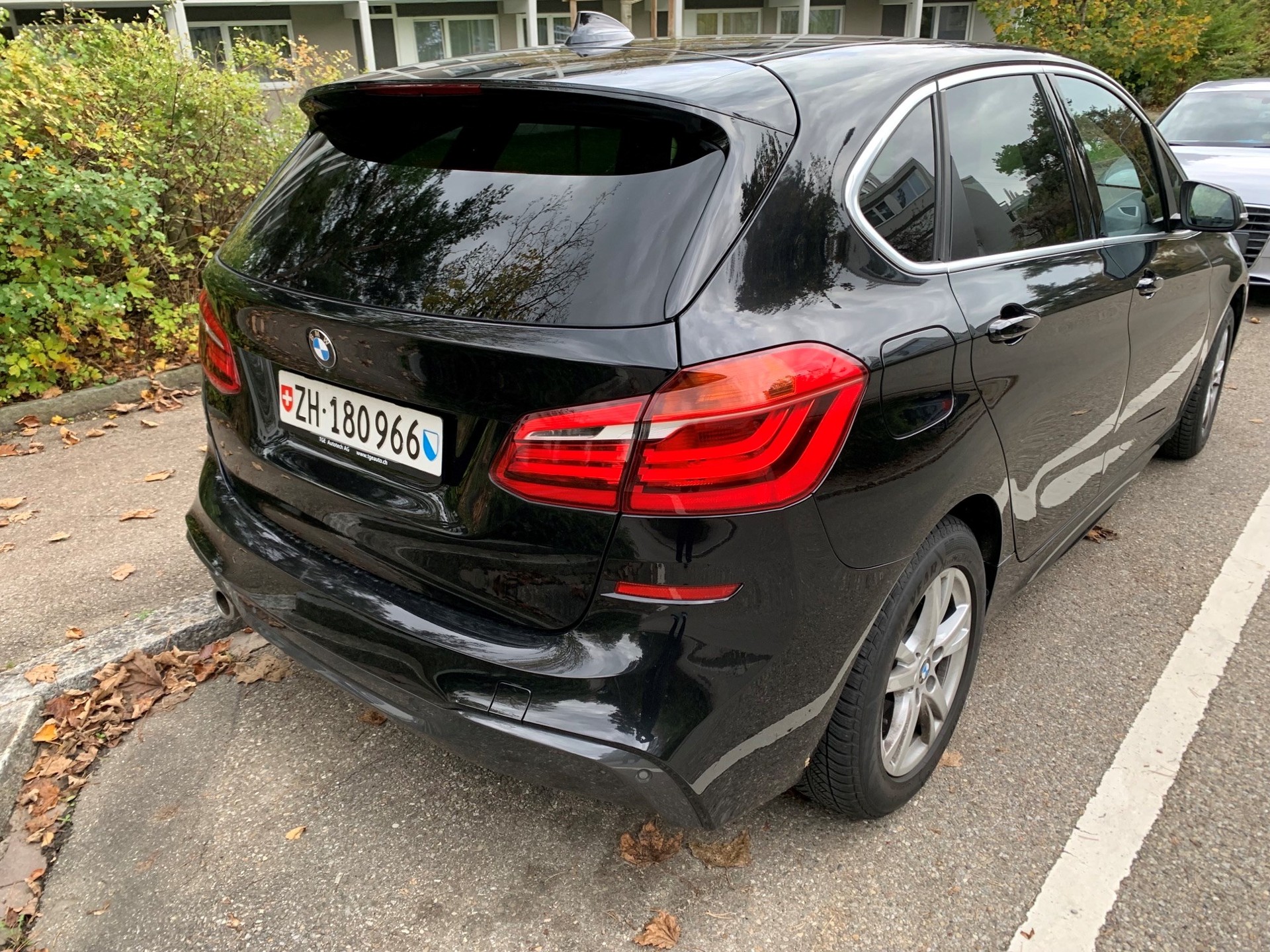 BMW 218i Active Tourer M Sport-image-1
