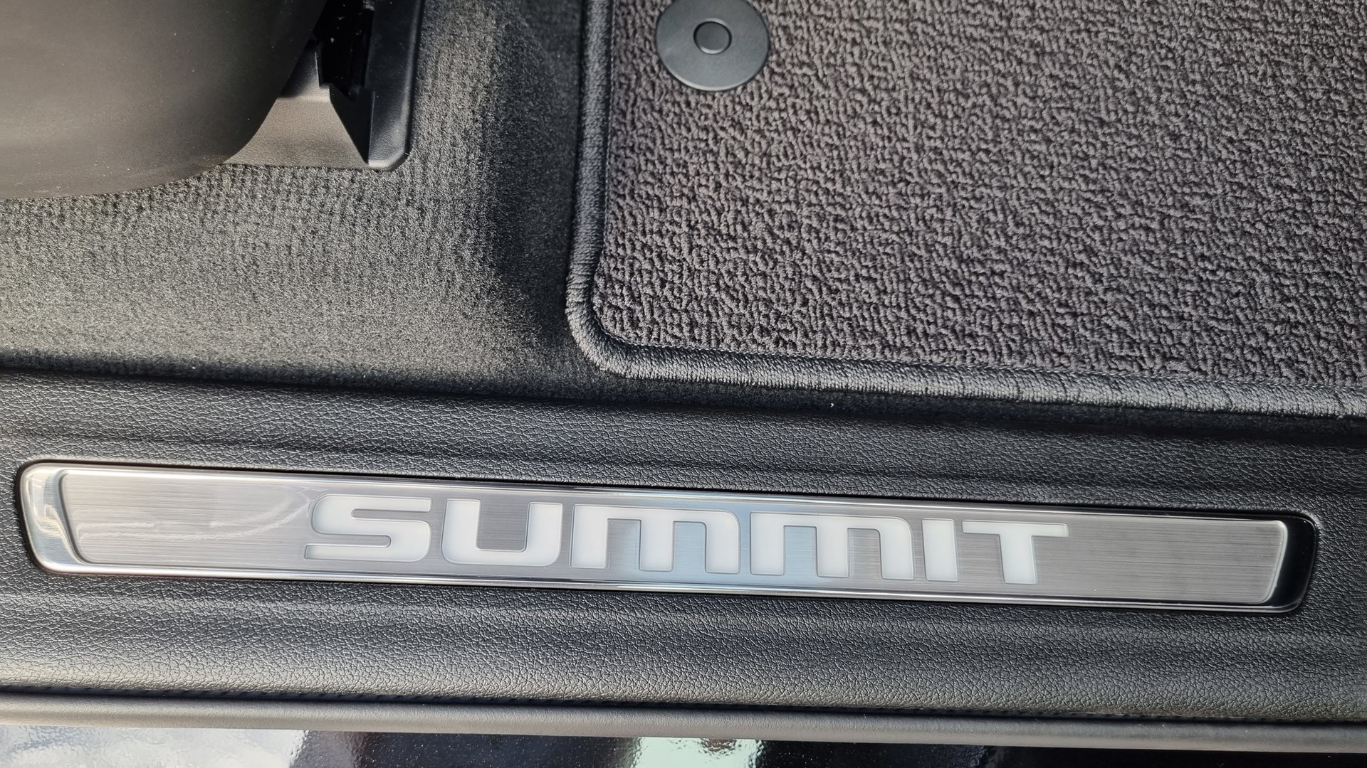 JEEP Grand Cherokee 2.0 Plug-in-Hybrid Summit Reserve 4xe-image-12