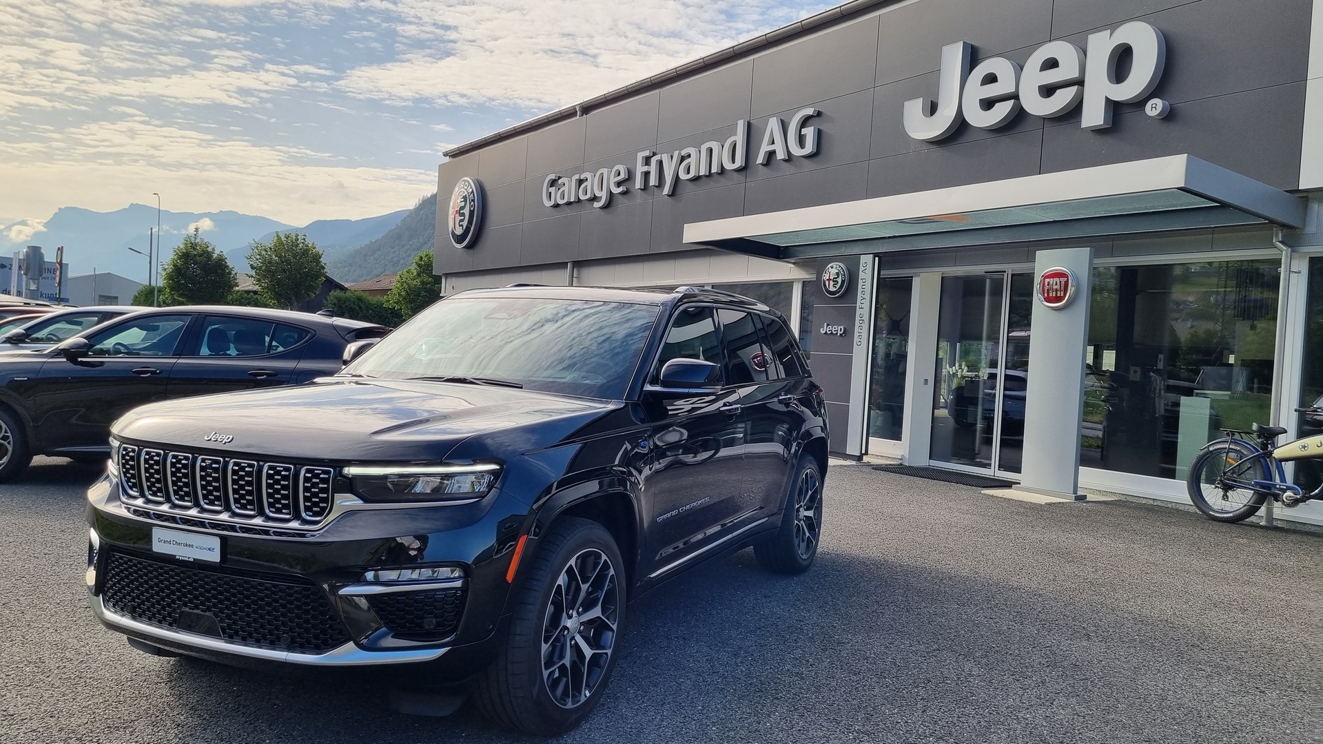 JEEP Grand Cherokee 2.0 Plug-in-Hybrid Summit Reserve 4xe-image-2