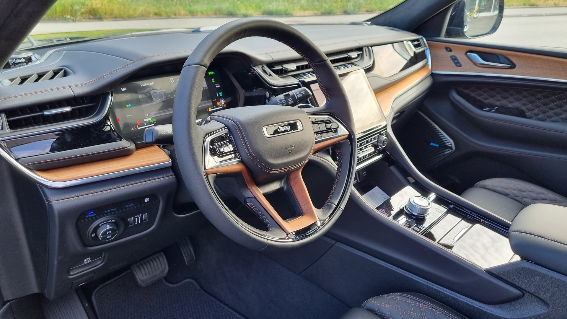 JEEP Grand Cherokee 2.0 Plug-in-Hybrid Summit Reserve 4xe-image-8