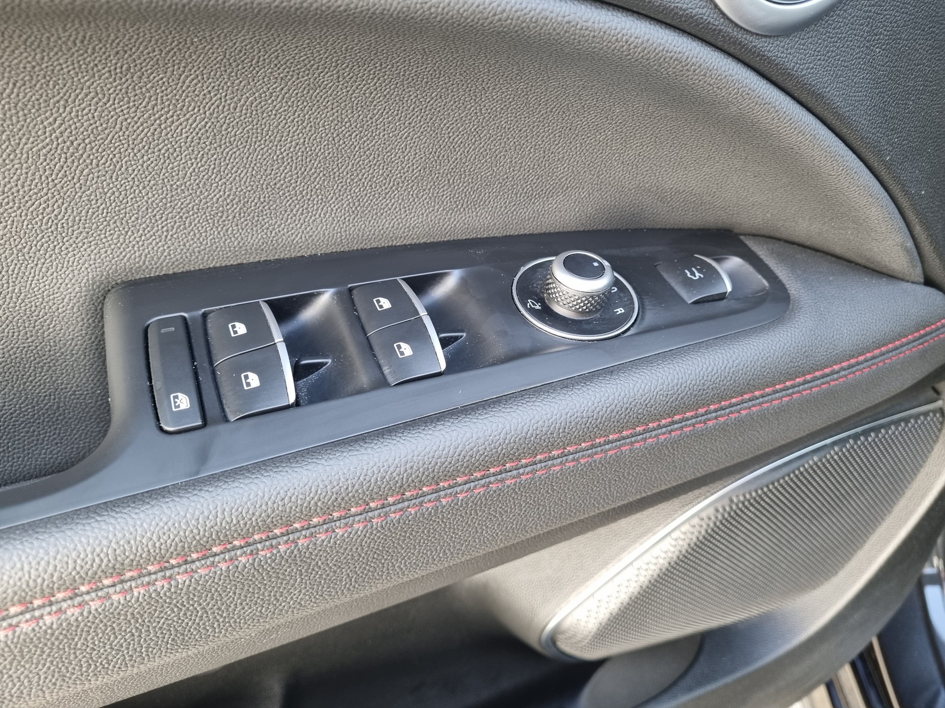 ALFA ROMEO Stelvio 2.9 V6 Quadrifoglio Q4 Automatic-image-19