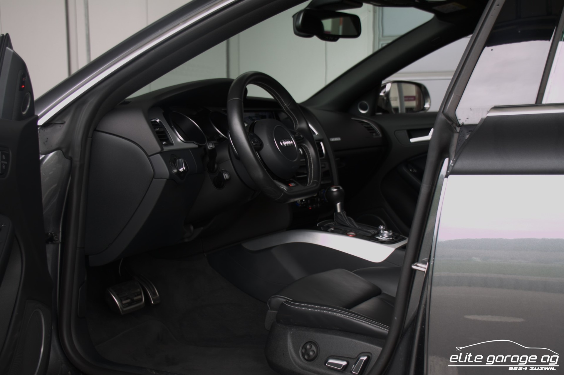 AUDI S5 Sportback 3.0 TFSI quattro-image-13