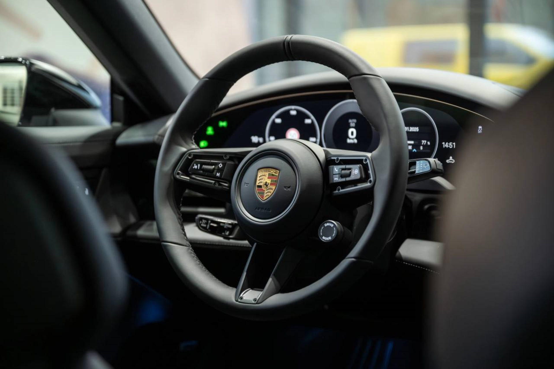 PORSCHE Taycan 4 Cross Turismo-image-14