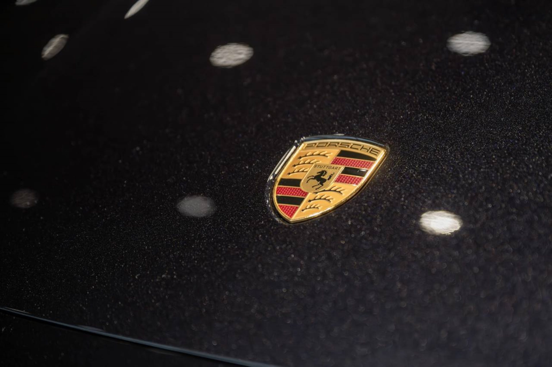 PORSCHE Taycan 4 Cross Turismo-image-26