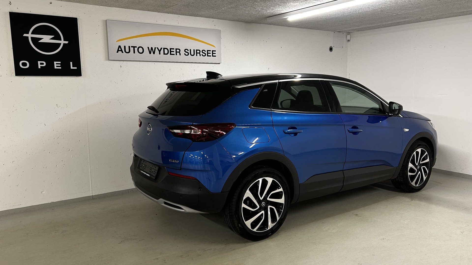 OPEL Grandland X 1.2 T Ultimate-image-7