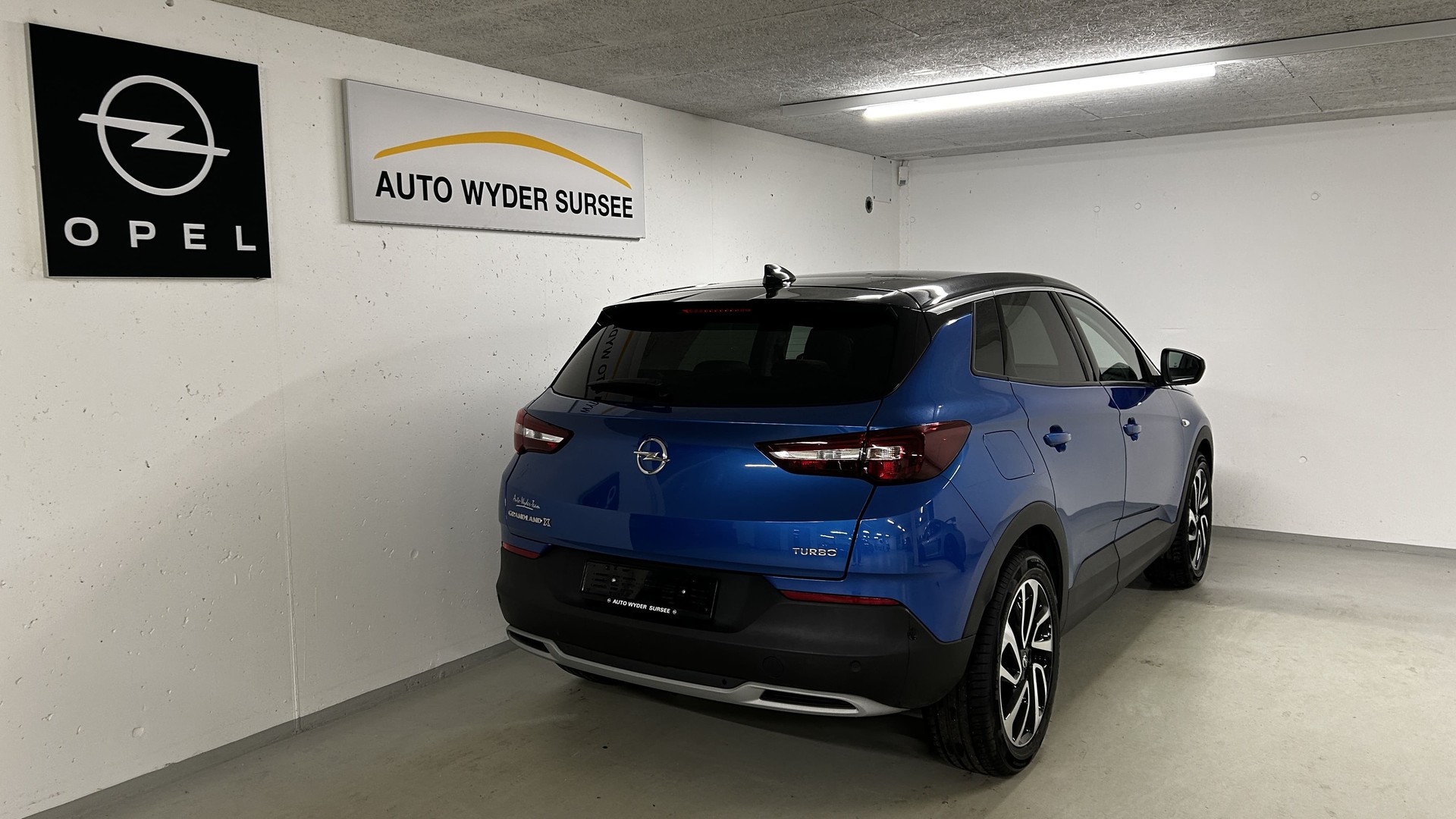 OPEL Grandland X 1.2 T Ultimate-image-5