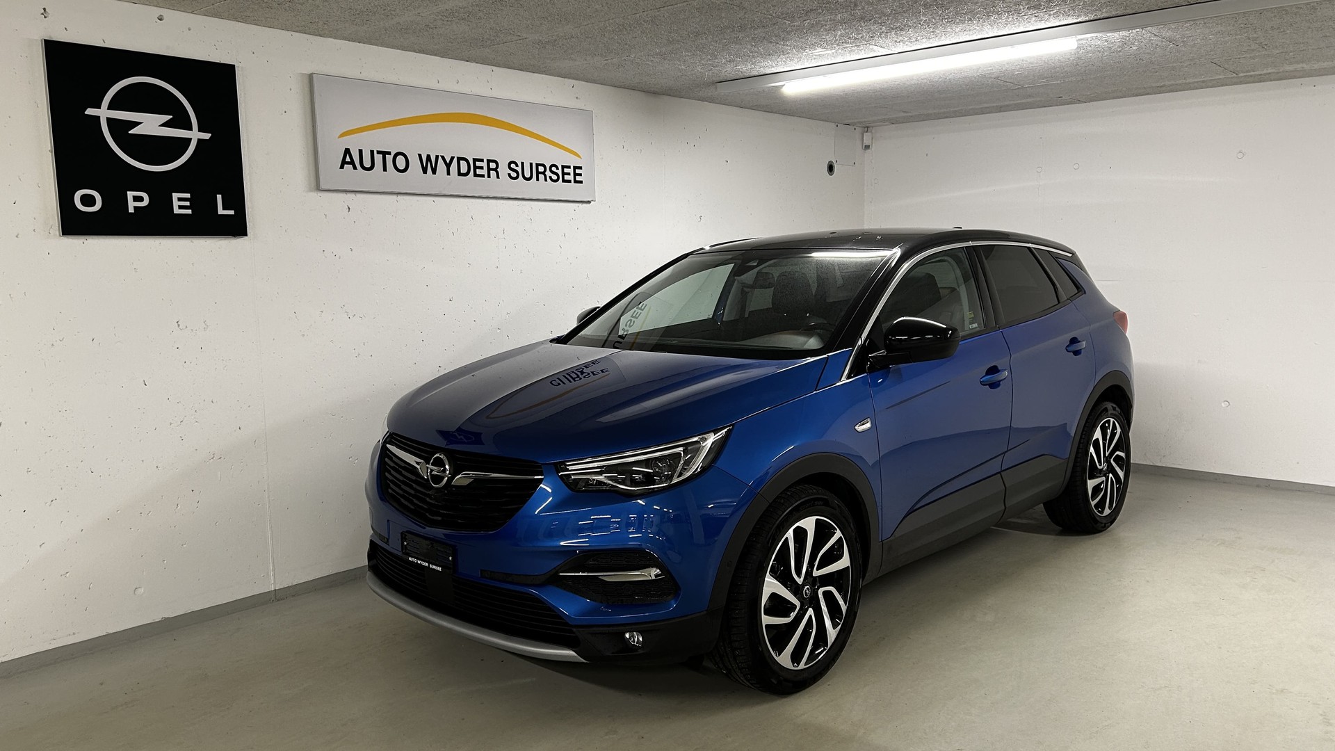 OPEL Grandland X 1.2 T Ultimate-image-2