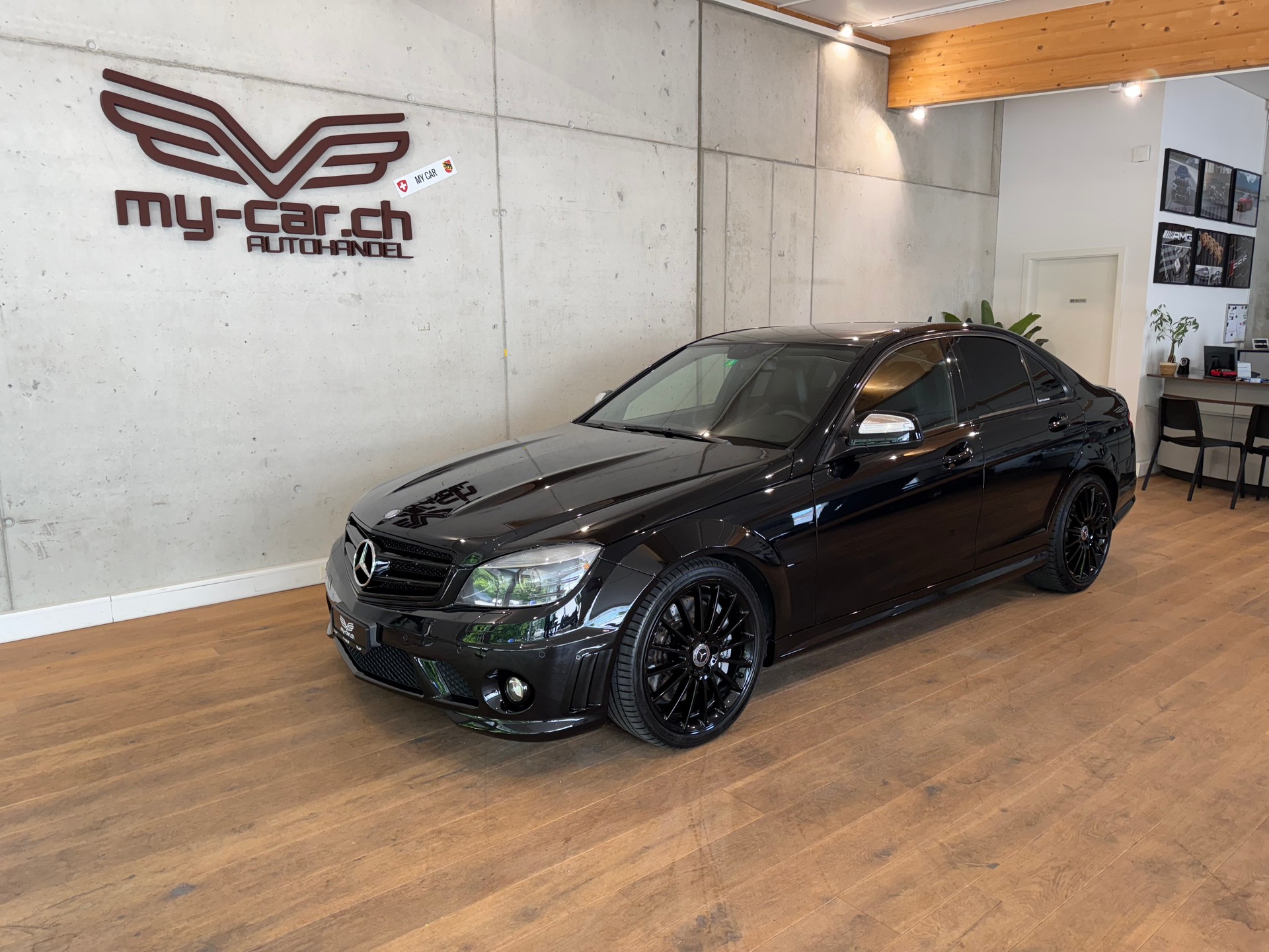 MERCEDES-BENZ C 63 AMG Avantgarde 7G-Tronic-image-4
