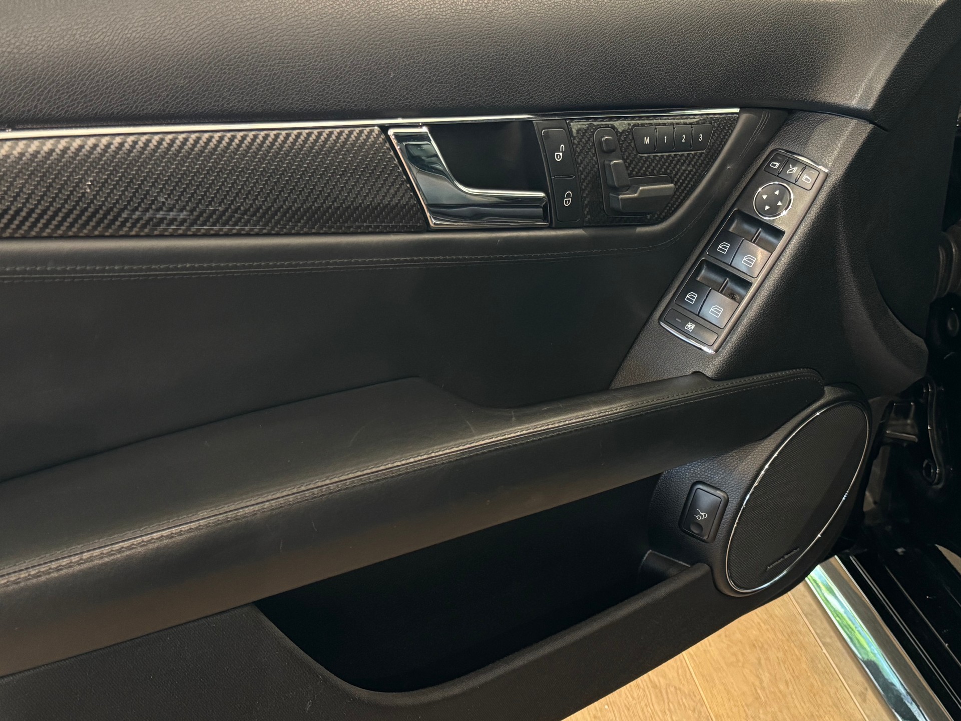 MERCEDES-BENZ C 63 AMG Avantgarde 7G-Tronic-image-24