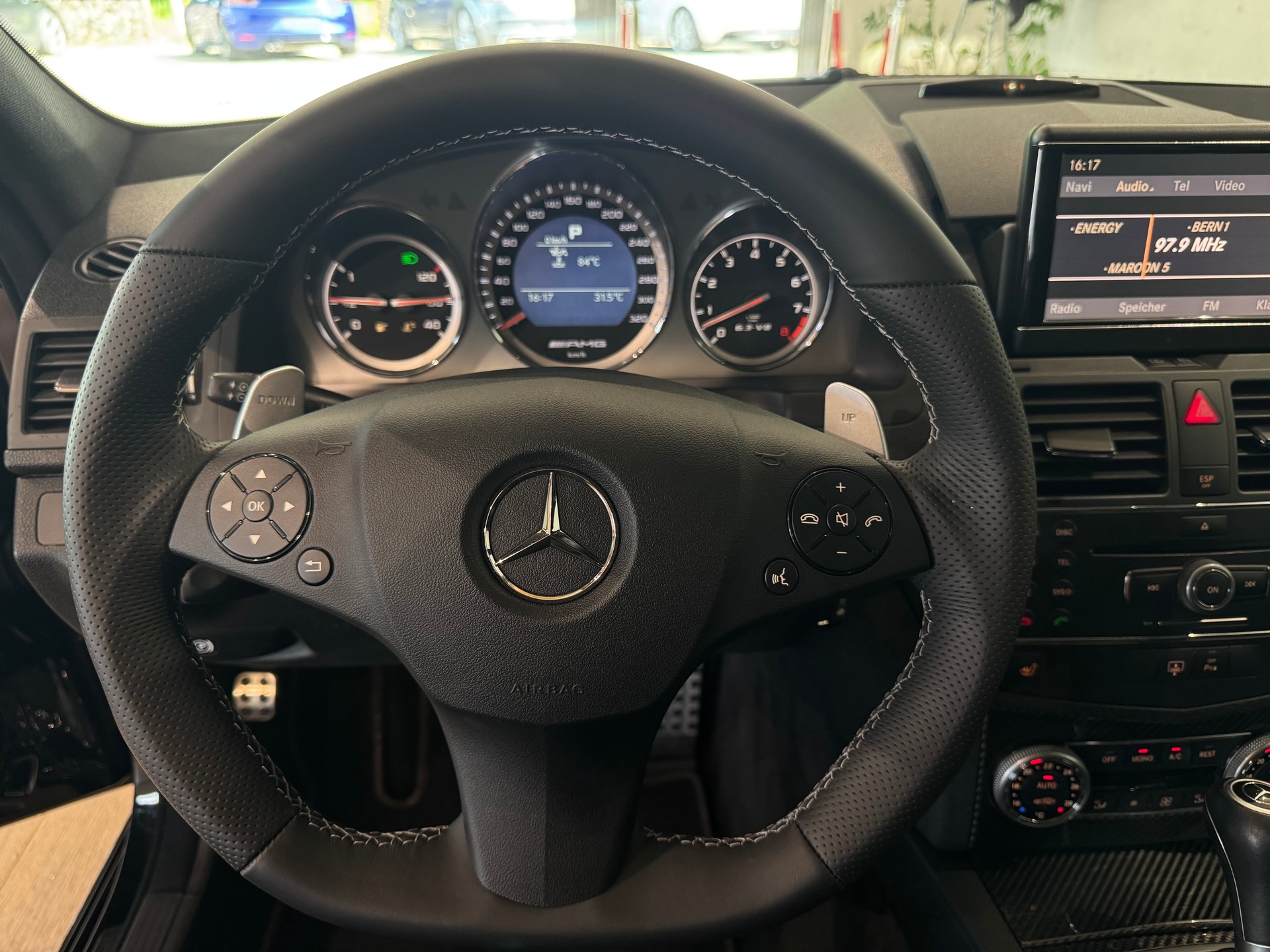 MERCEDES-BENZ C 63 AMG Avantgarde 7G-Tronic-image-22