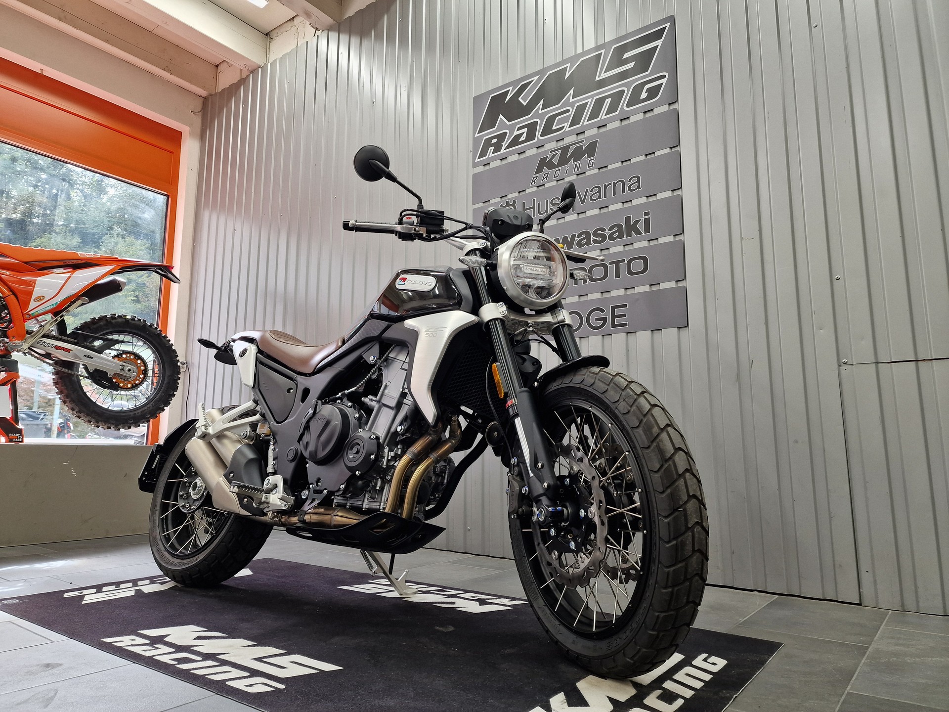 COLOVE 500 F Scrambler ABS-showroom-element-1