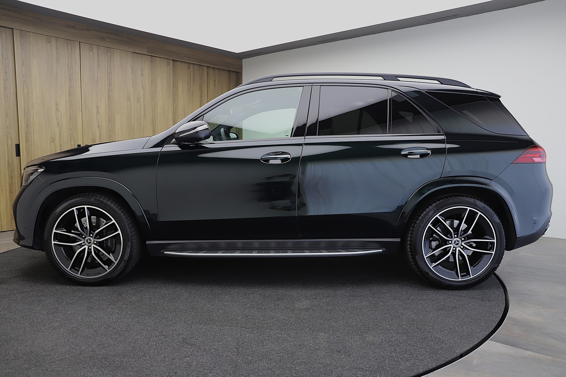 MERCEDES-BENZ GLE 450 d AMG Line 4Matic 9G-Tronic Facelift-image-2
