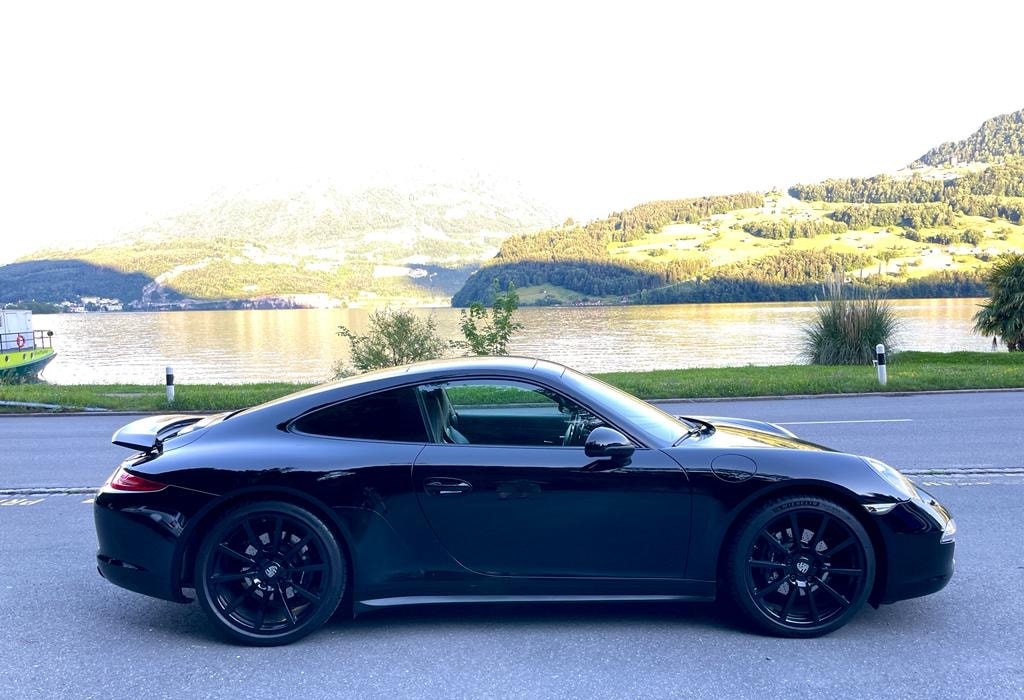 PORSCHE 911 Carrera 4 PDK-image-11
