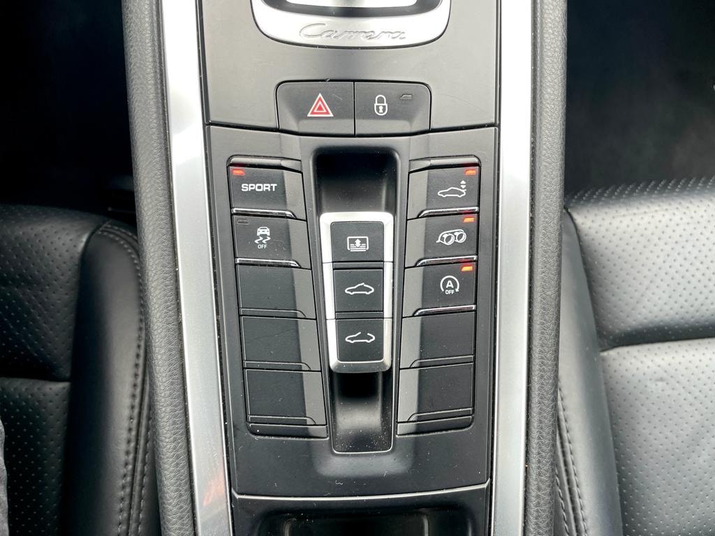 PORSCHE 911 Carrera 4 PDK-image-15