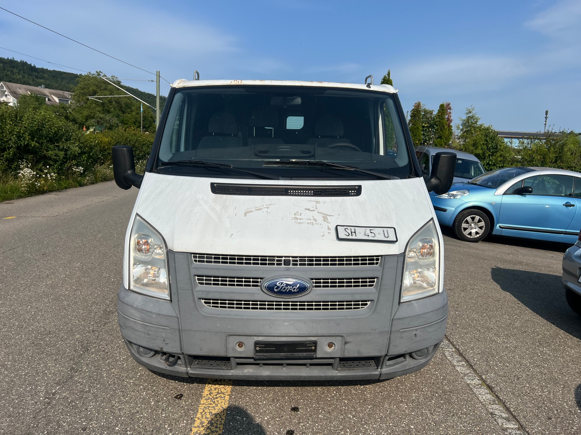 FORD Transit Van 260S Level 2-image-1