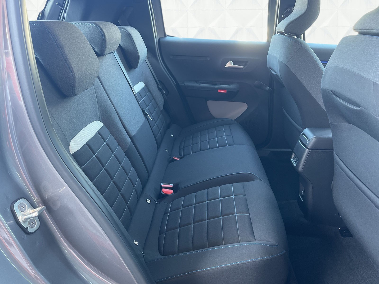 CITROEN e-C3 44kWh You+-image-10