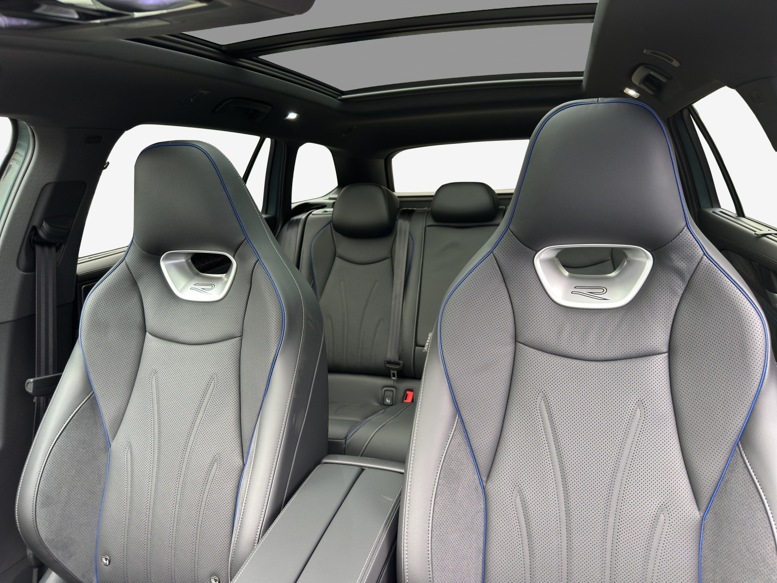 VW Passat Variant 2.0 TDI evo R-Line 4 Motion DSG-image-14