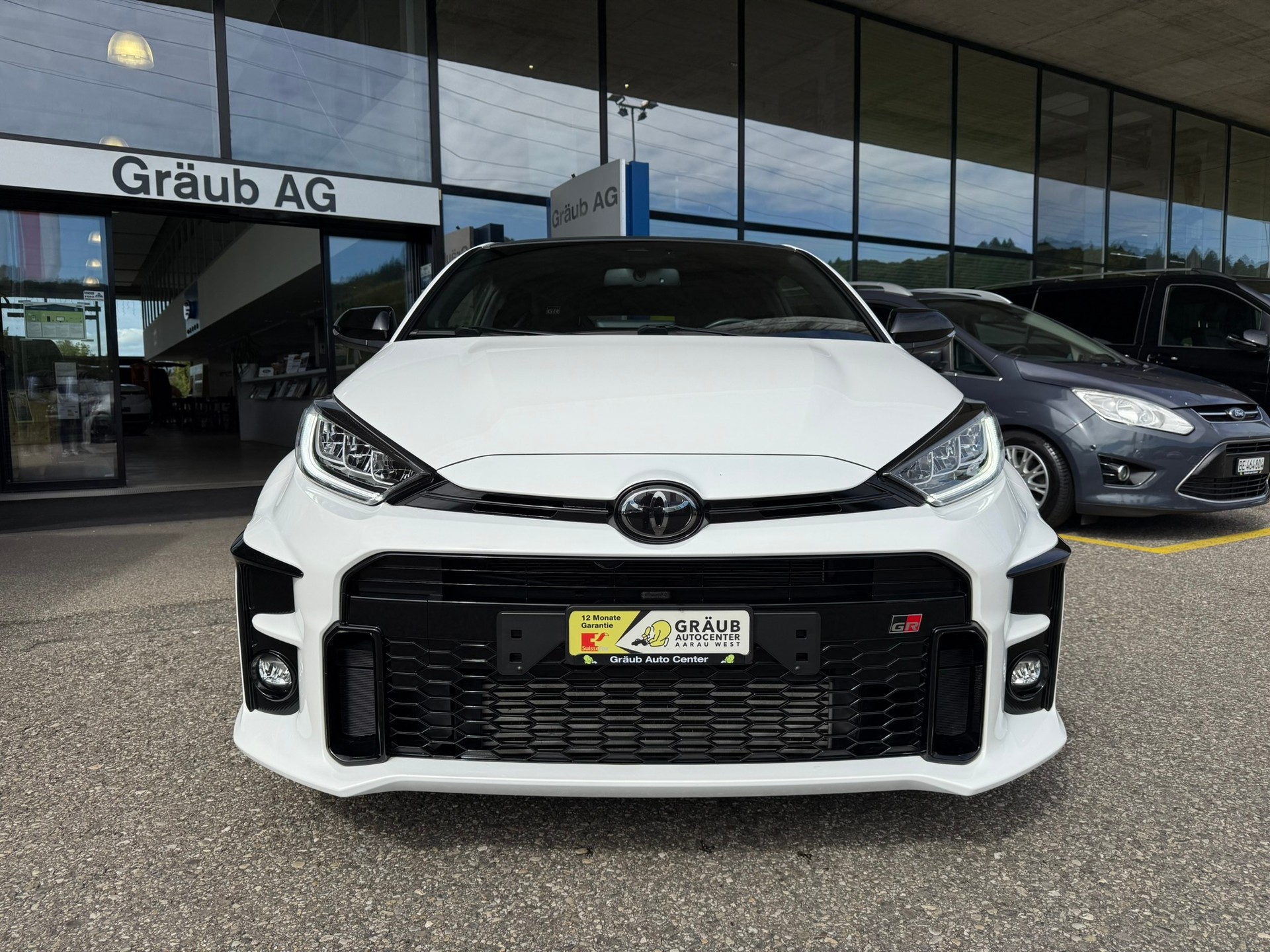 TOYOTA Yaris 1.6 GR Sport-image-1