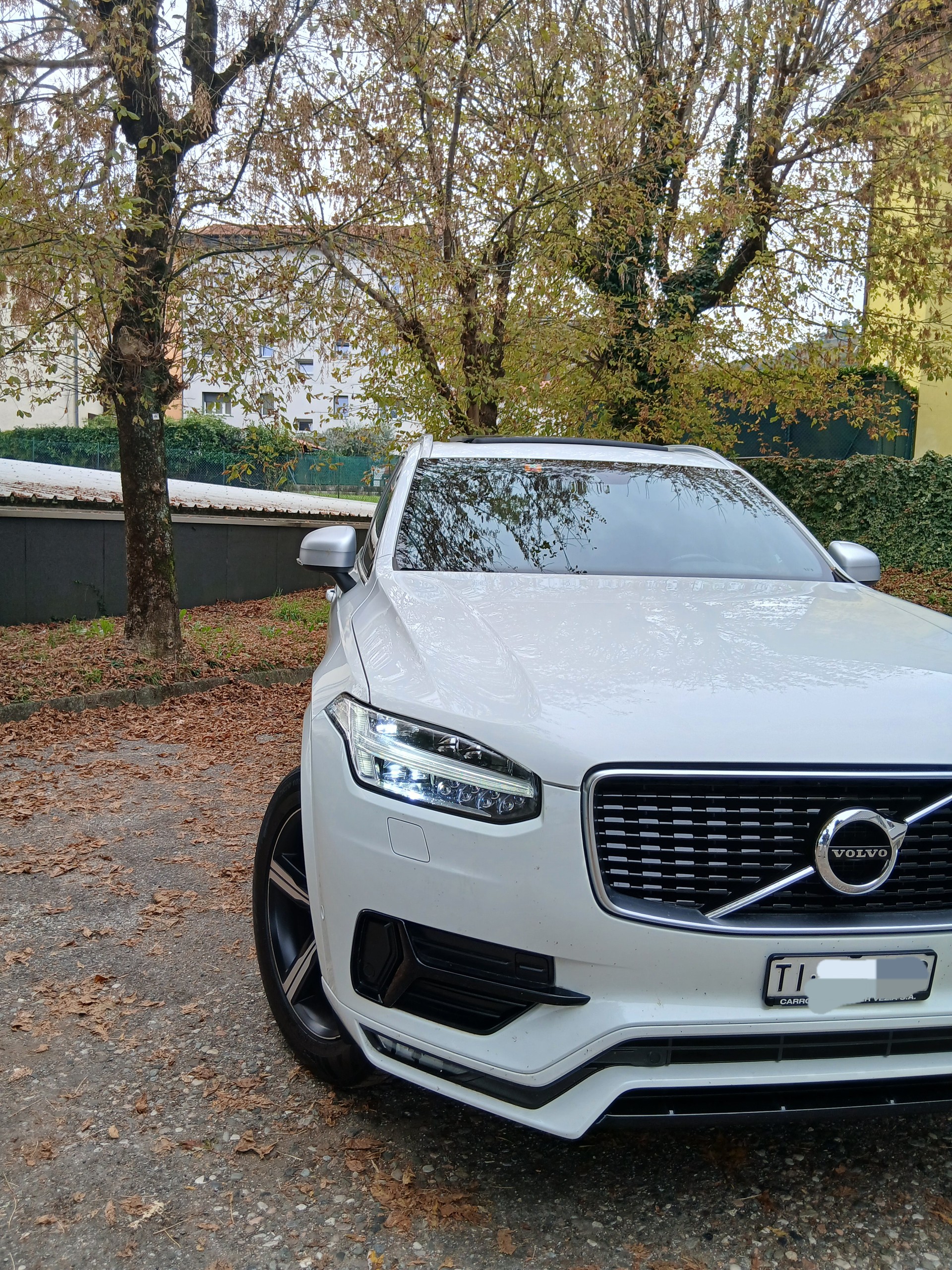 VOLVO XC90 D5 AWD R-Design Geartronic-image-11