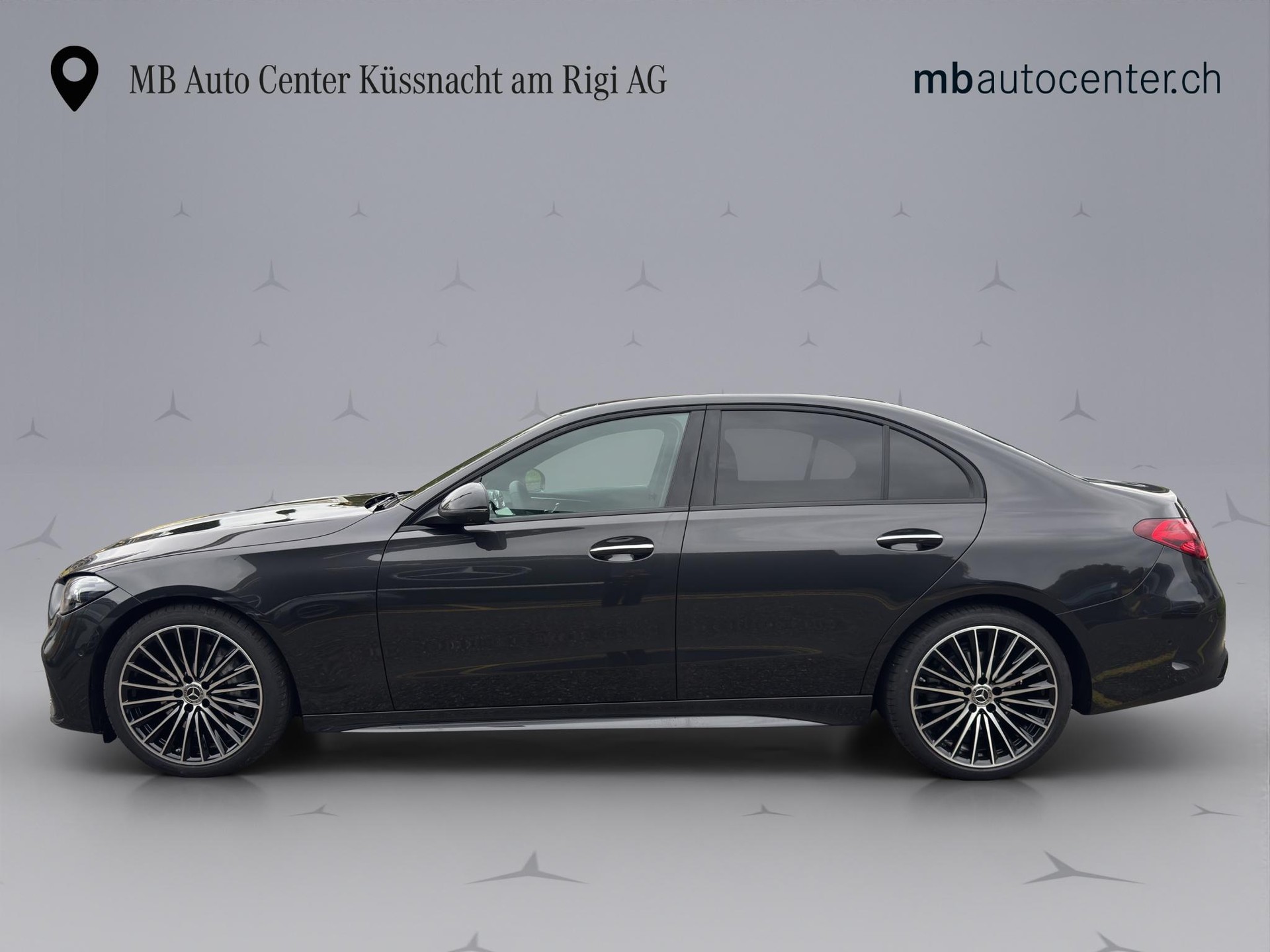 MERCEDES-BENZ C 300 AMG Line 4matic-showroom-element-2