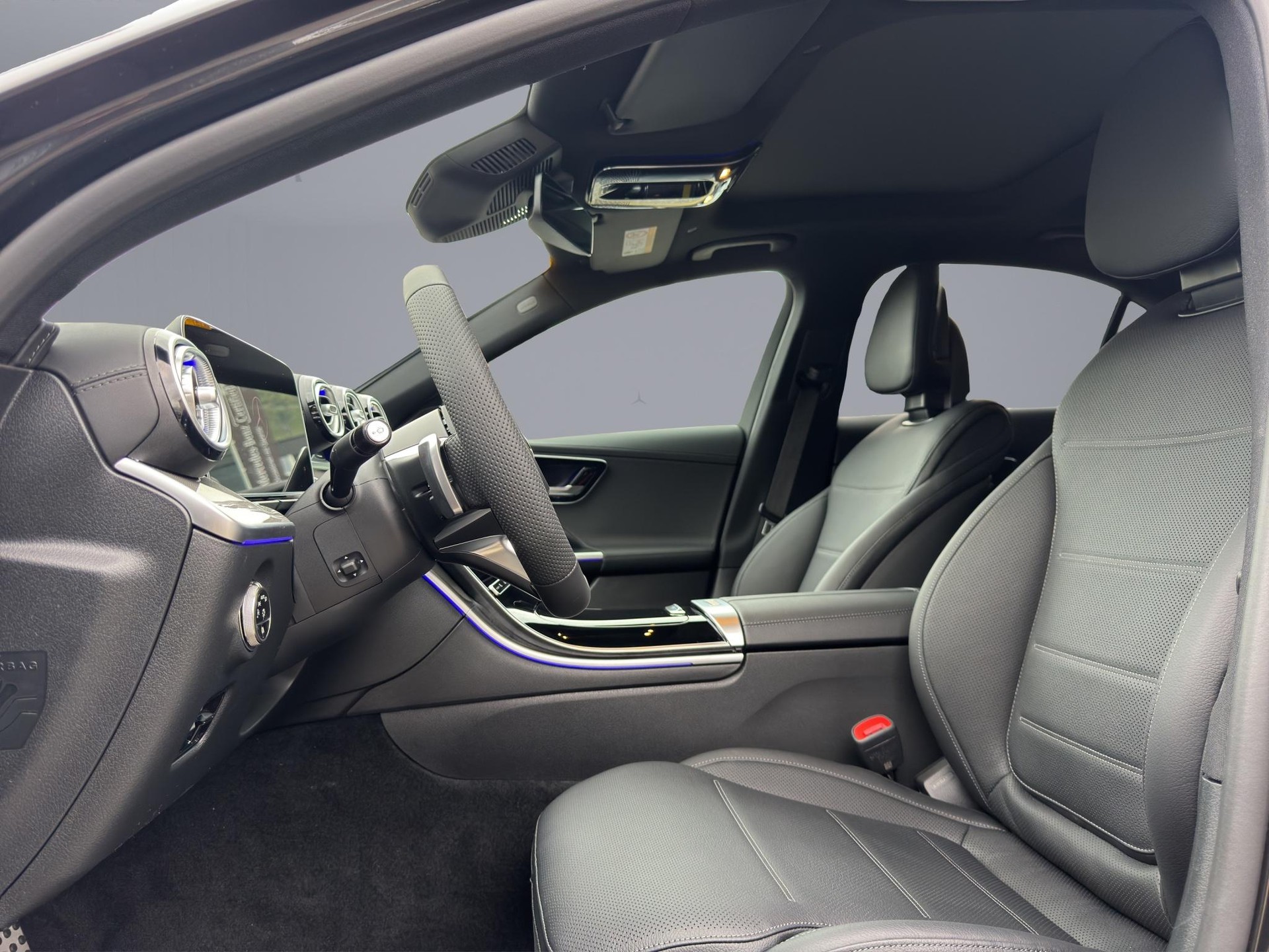 MERCEDES-BENZ C 300 AMG Line 4matic-image-8