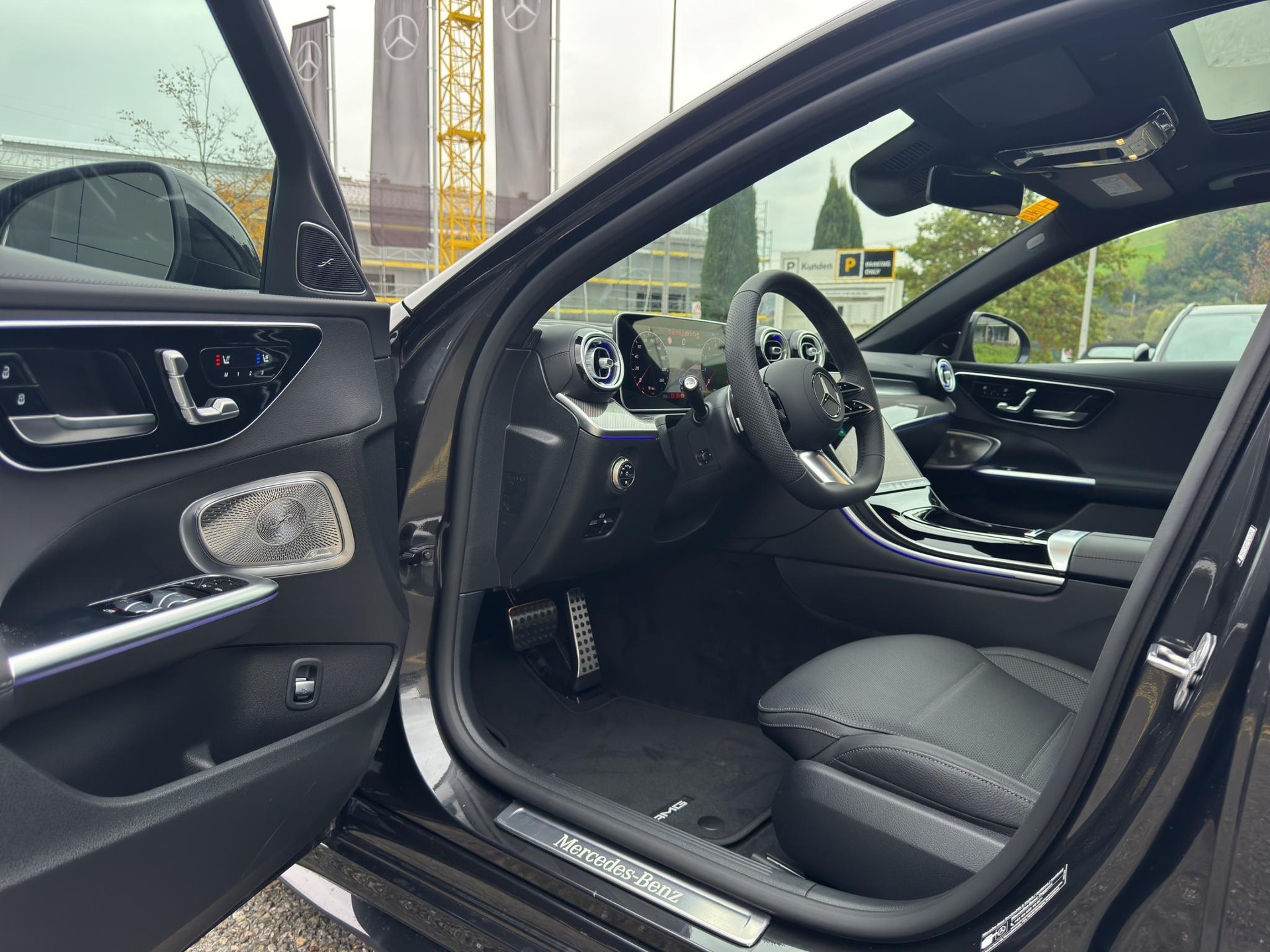 MERCEDES-BENZ C 300 AMG Line 4matic-image-22