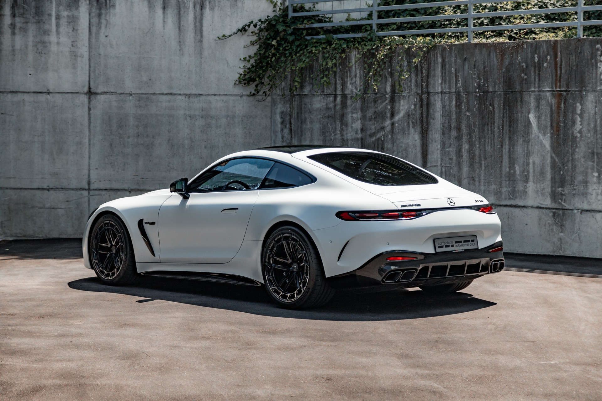 MERCEDES-BENZ AMG GT 63 4Matic+ Executive Edition-image-23