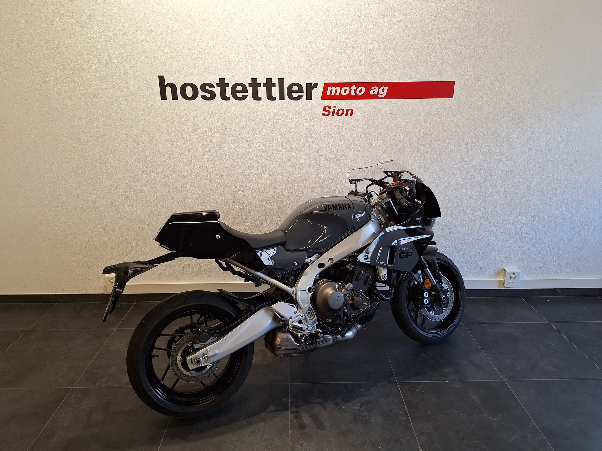YAMAHA XSR 900 GP-showroom-element-2