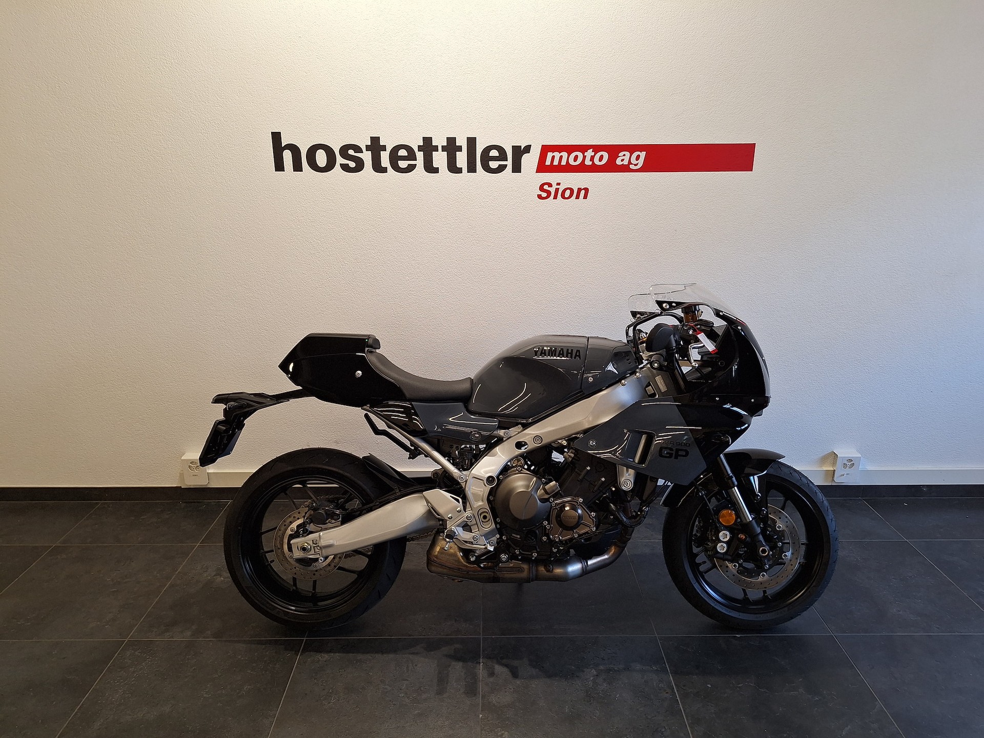YAMAHA XSR 900 GP-showroom-element-1