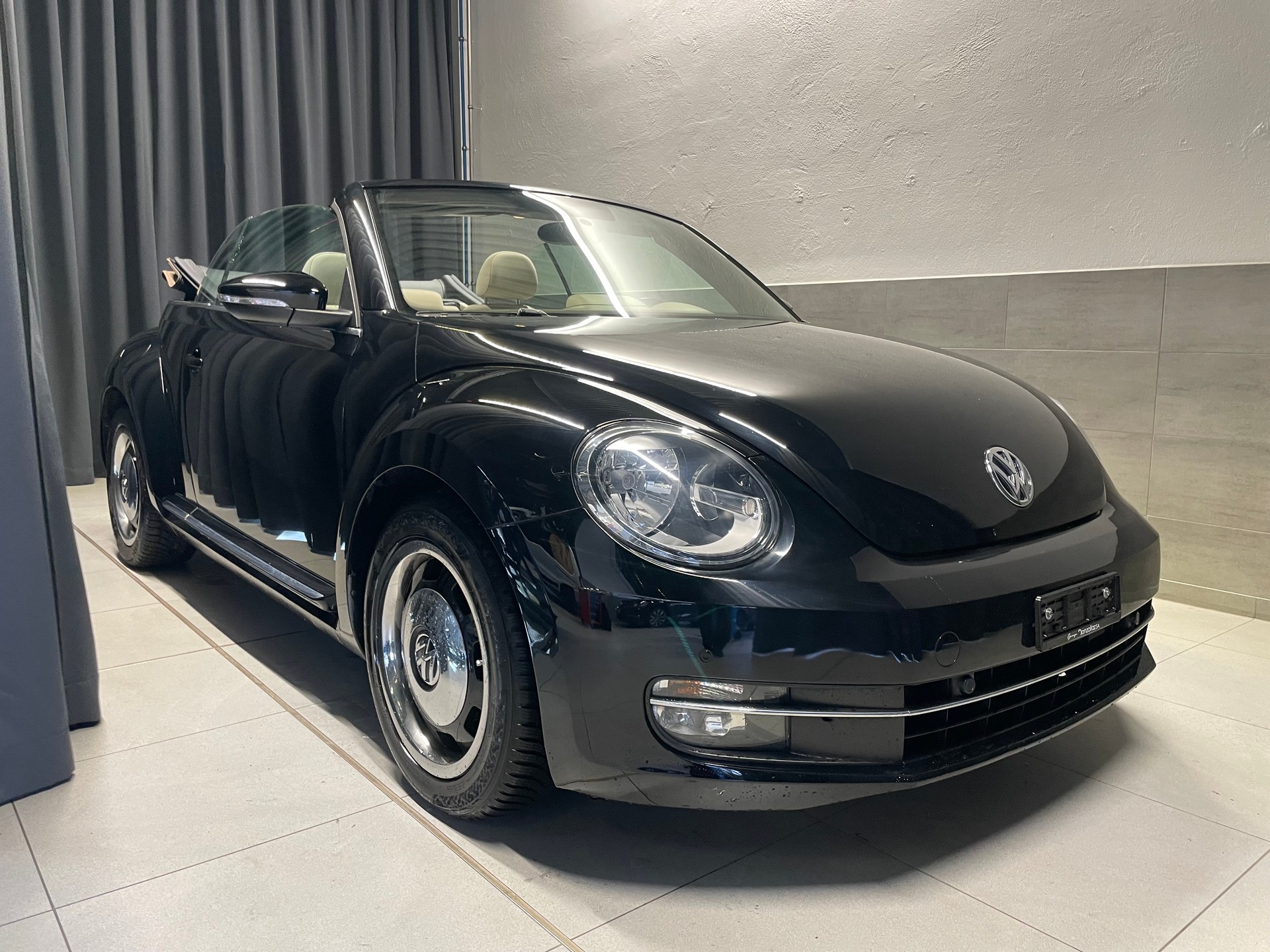 VW Beetle Cabrio 1.2 TSI (12)-image-16