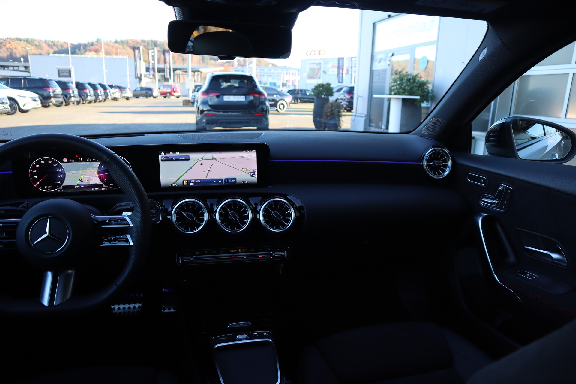 MERCEDES-BENZ A 180 AMG Line Night Star 7G-DCT-image-6