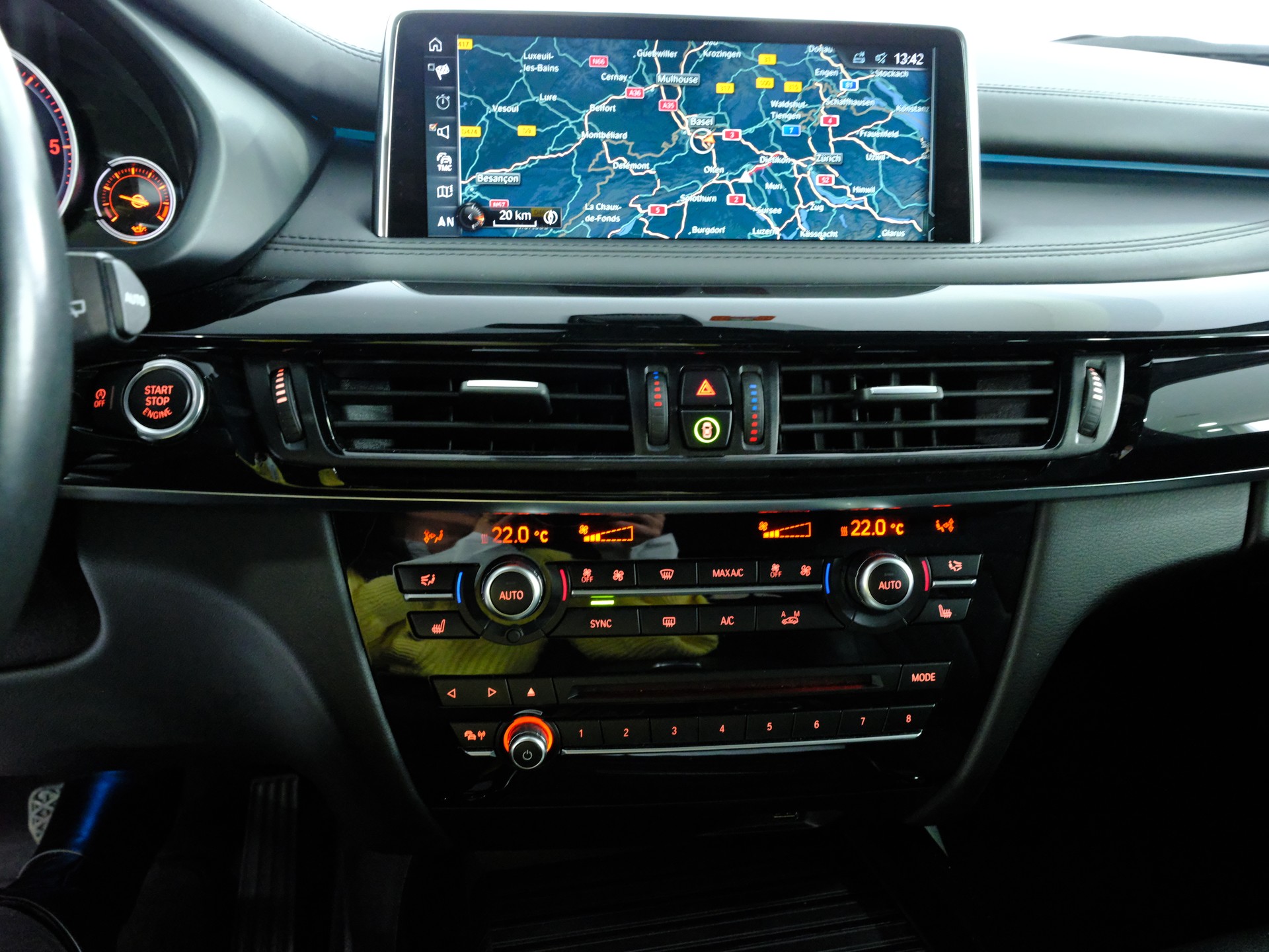 BMW X5 xDrive M50d Steptronic *Driving Assistant Plus* *Harman/Kardon* *Surround View*-image-14