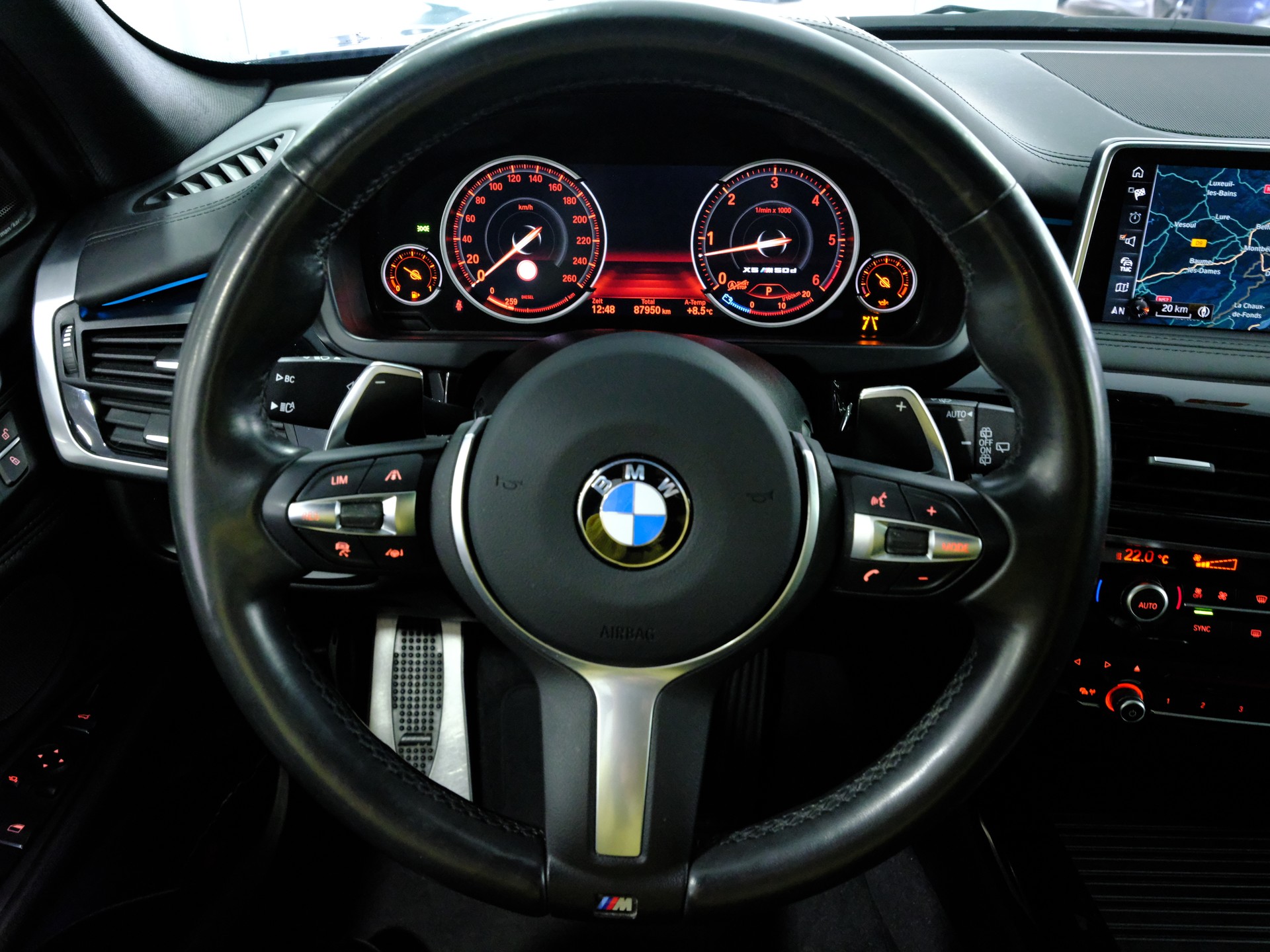 BMW X5 xDrive M50d Steptronic *Driving Assistant Plus* *Harman/Kardon* *Surround View*-image-11