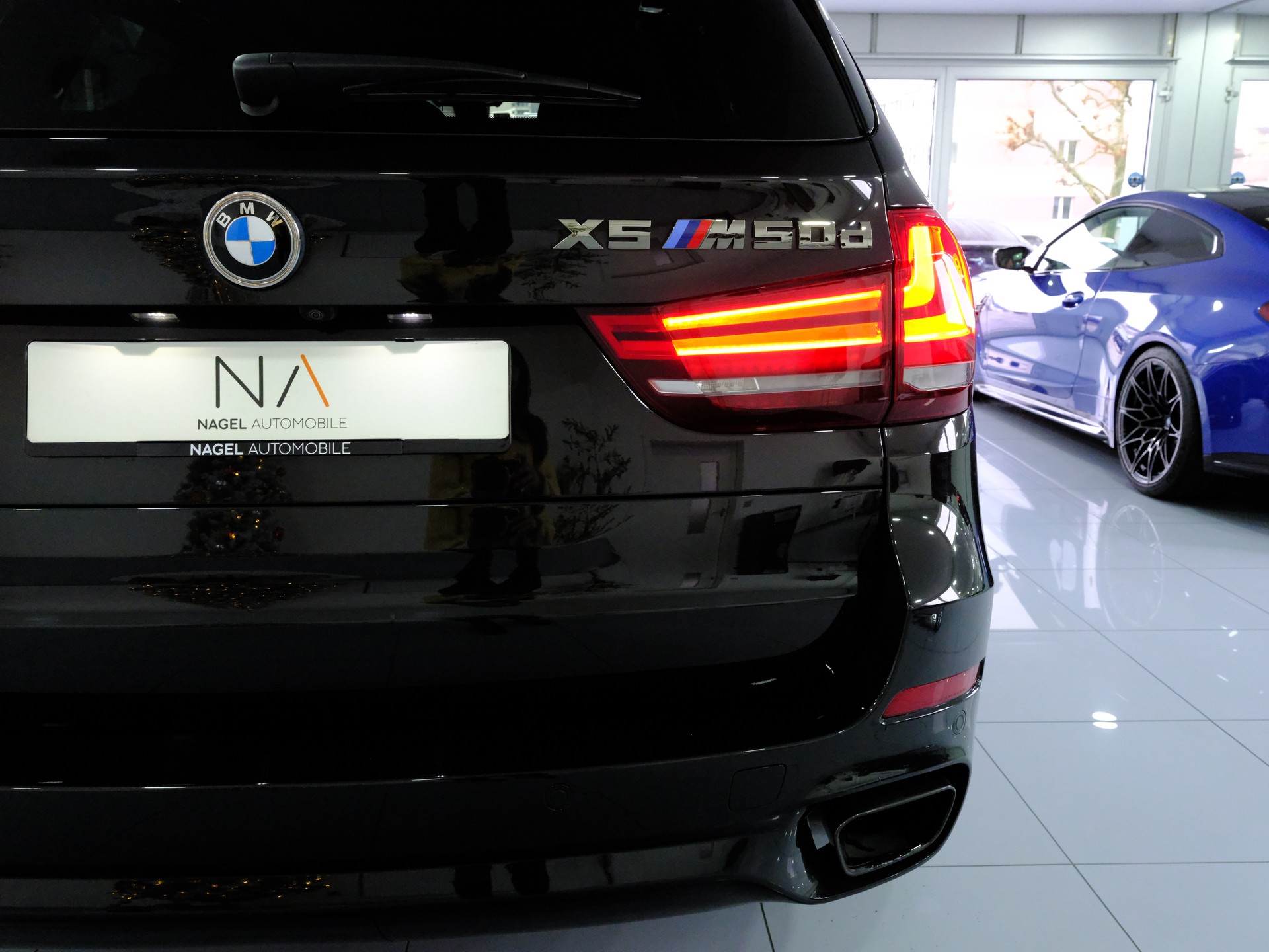 BMW X5 xDrive M50d Steptronic *Driving Assistant Plus* *Harman/Kardon* *Surround View*-image-10