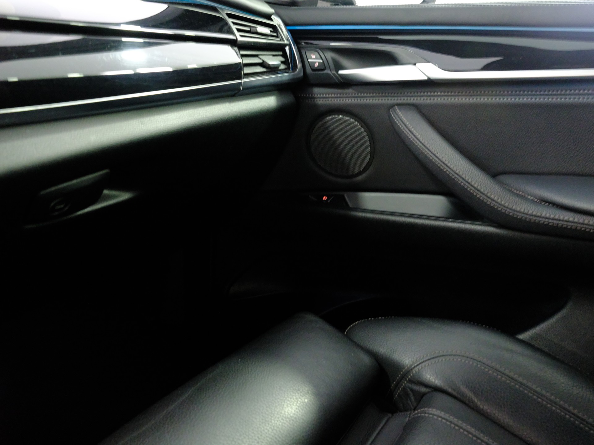 BMW X5 xDrive M50d Steptronic *Driving Assistant Plus* *Harman/Kardon* *Surround View*-image-18