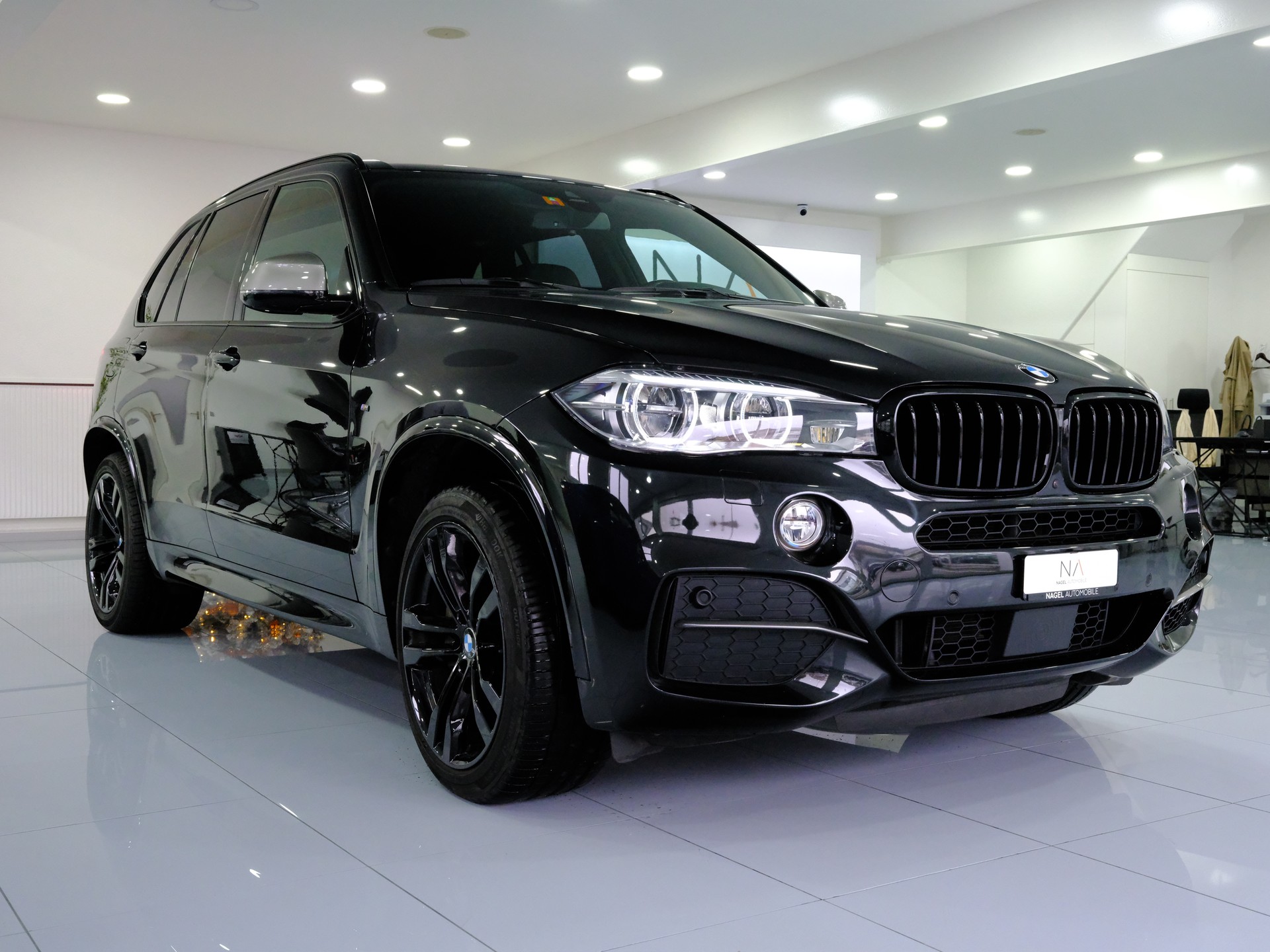 BMW X5 xDrive M50d Steptronic *Driving Assistant Plus* *Harman/Kardon* *Surround View*-image-1