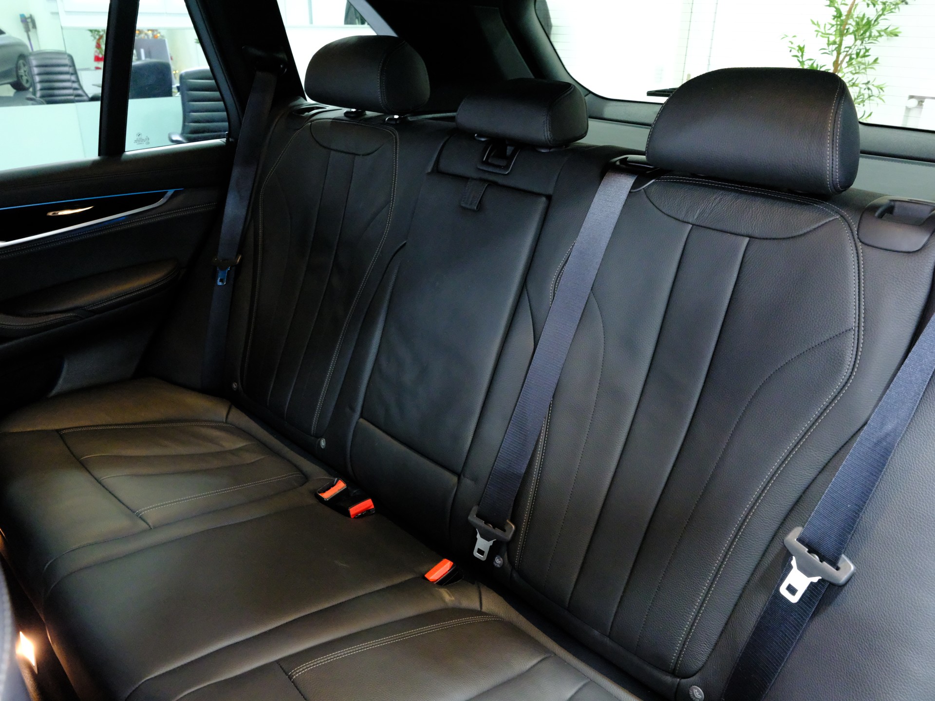 BMW X5 xDrive M50d Steptronic *Driving Assistant Plus* *Harman/Kardon* *Surround View*-image-21