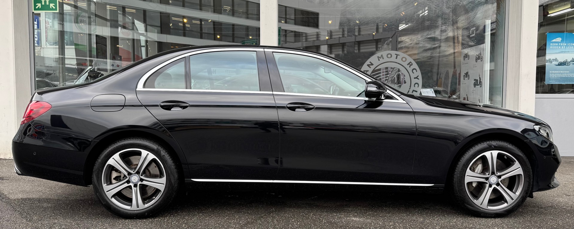MERCEDES-BENZ E 400 Avantgarde 4Matic 9G-Tronic-image-1
