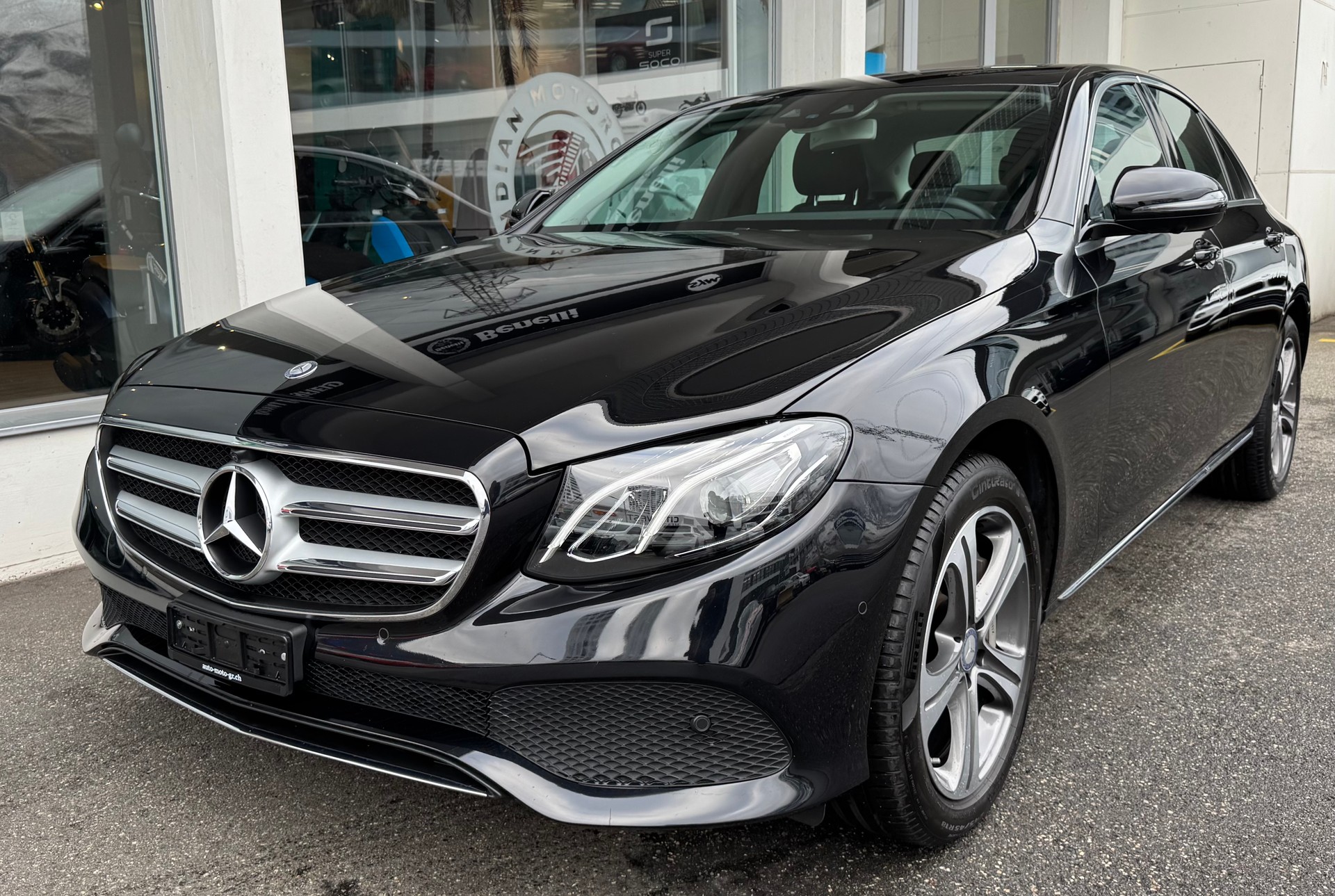 MERCEDES-BENZ E 400 Avantgarde 4Matic 9G-Tronic-image-5